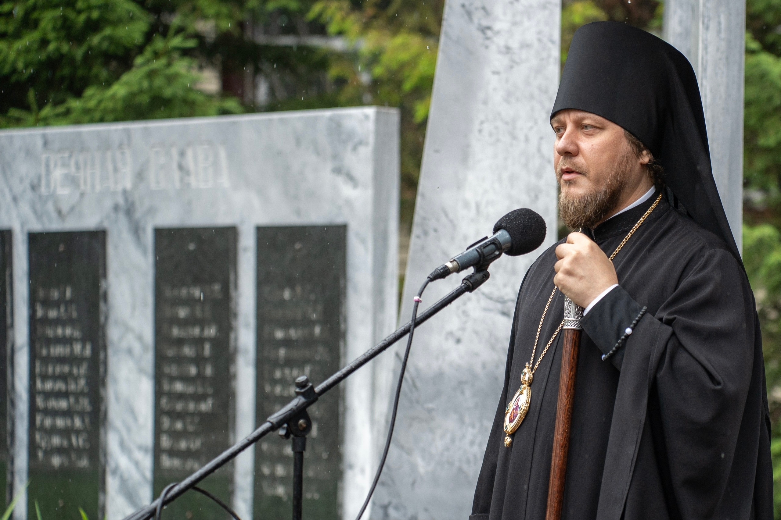  Митинг,посвященный памяти погибшего В. В. Ловцова
