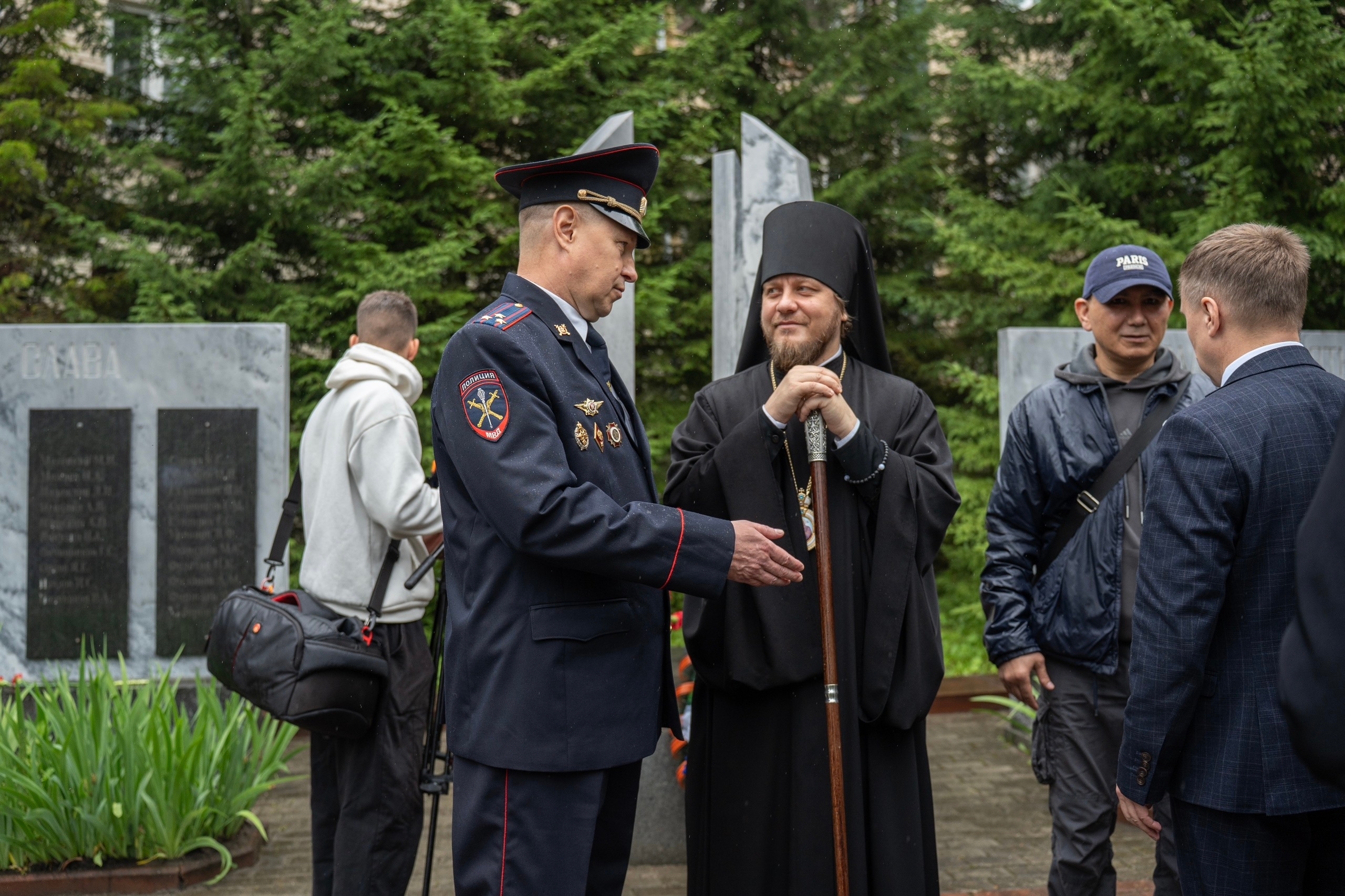  Митинг,посвященный памяти погибшего В. В. Ловцова