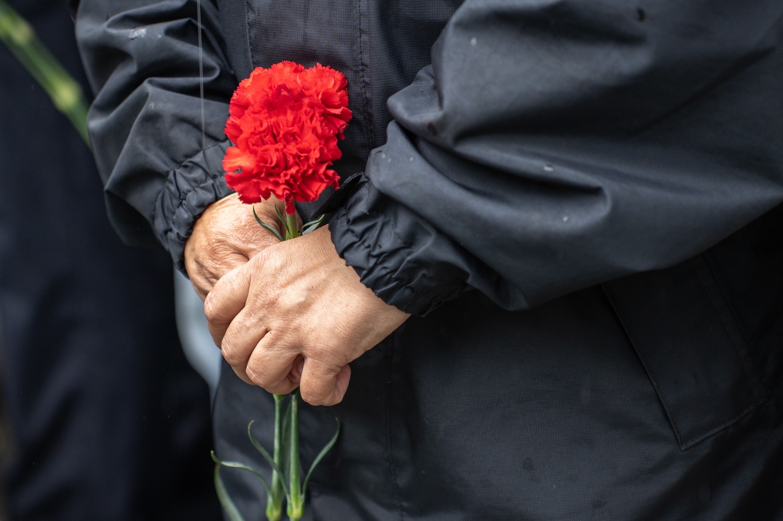  Митинг,посвященный памяти погибшего В. В. Ловцова