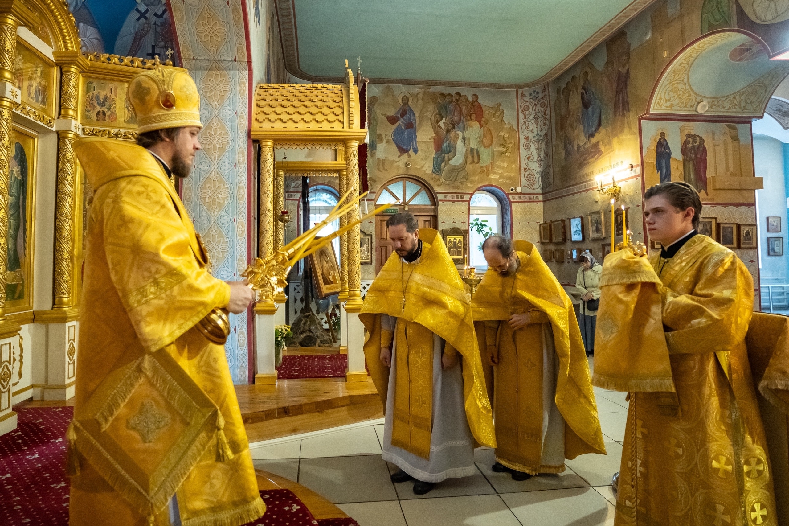 Литургия в среду 7-ой Недели по Пятидесятнице, сщмч. Панкратия в Серафимовском кафедральном соборе