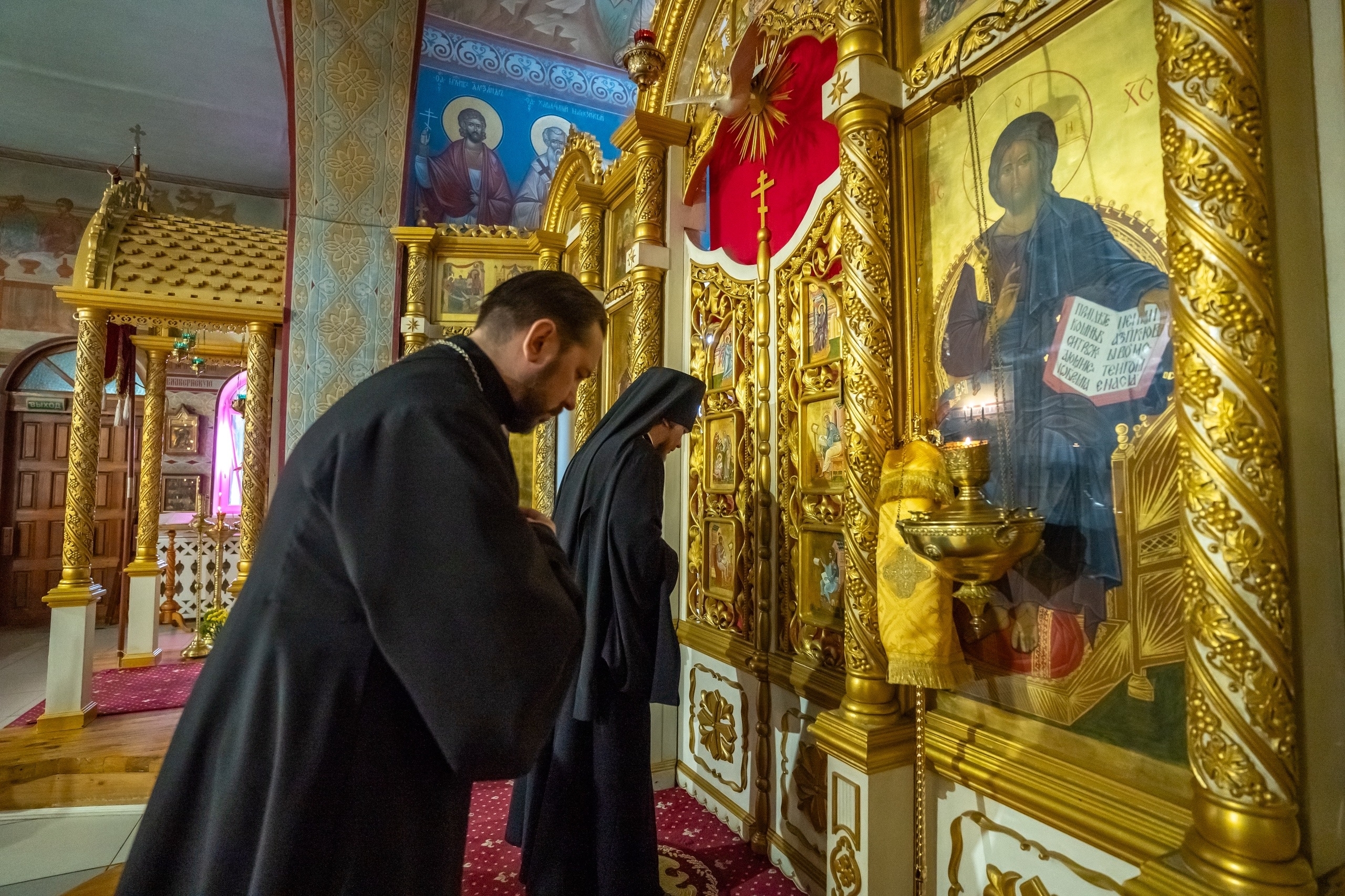 Литургия в среду 7-ой Недели по Пятидесятнице, сщмч. Панкратия в Серафимовском кафедральном соборе