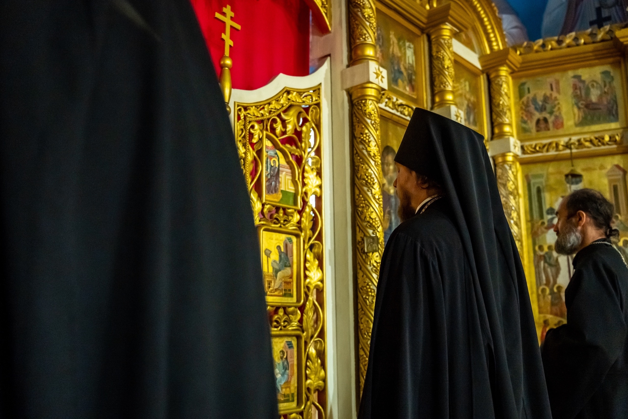 Литургия в пятницу 7-ой Недели по Пятидесятнице, св. равноап. Ольги, вел. княгини Российской в Серафимовском кафедральном соборе