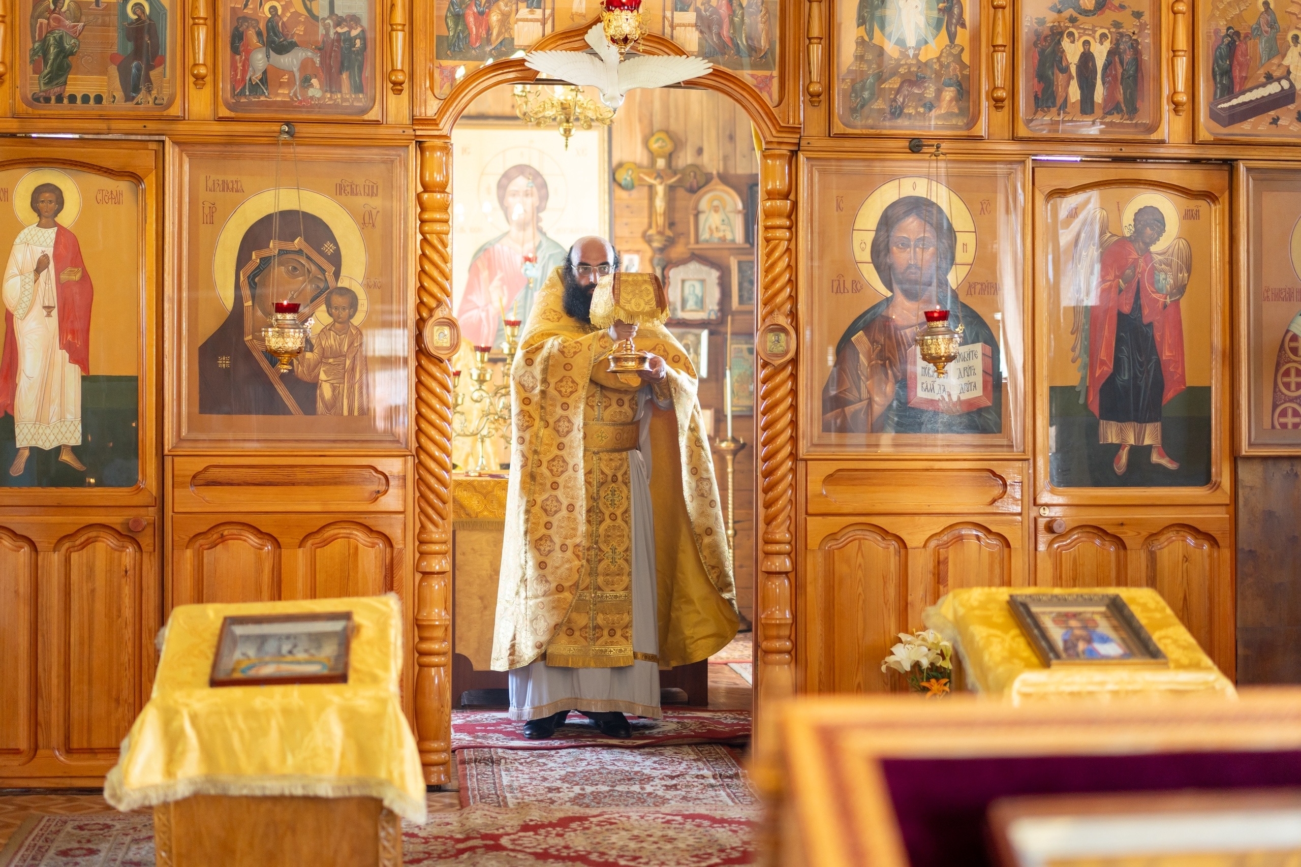 Литургия в Никольском храме п. Бердяуш