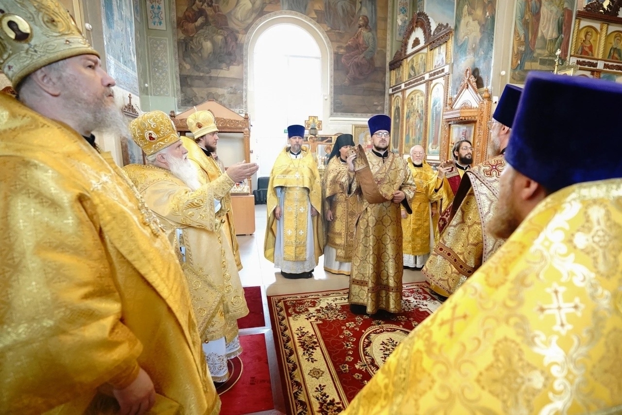 Литургия в Свято-Казанском женском монастыре г.Троицка