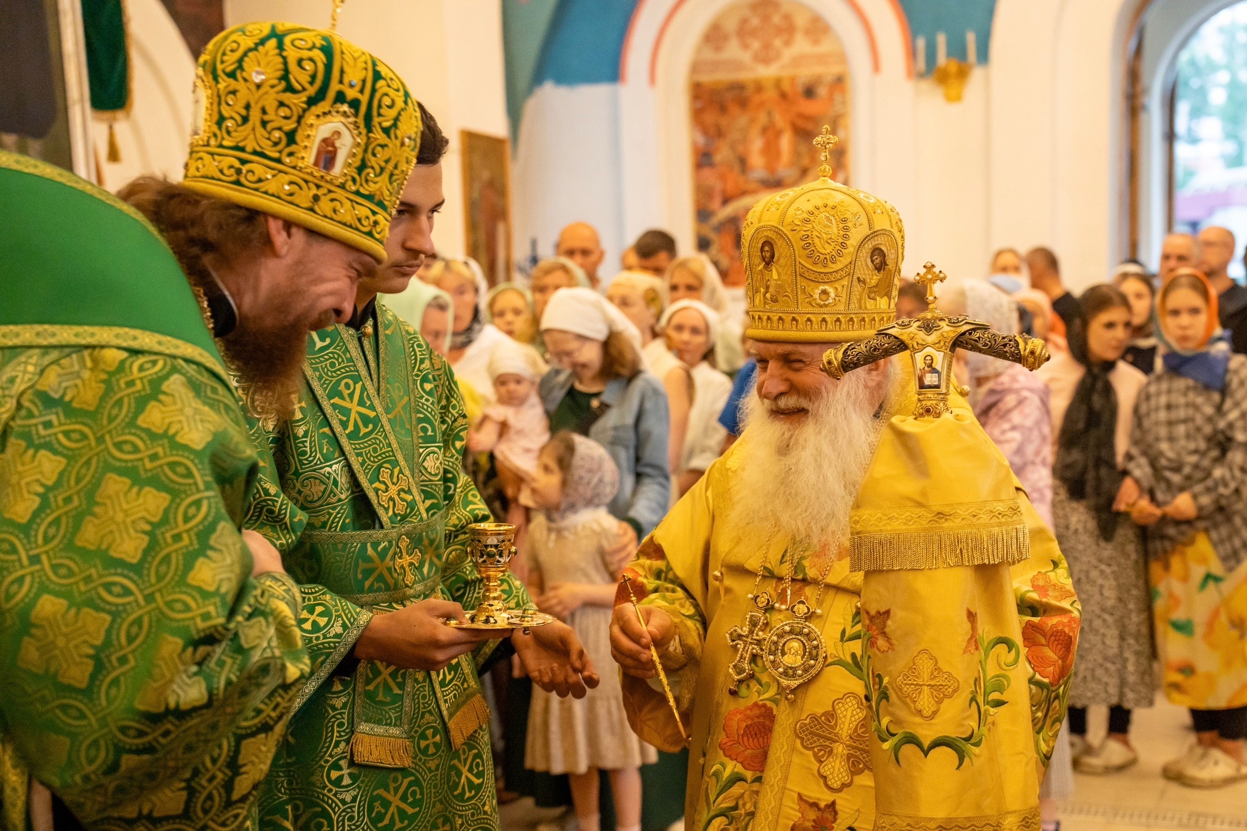 Всенощное бдение престольного праздника в Серафимовском кафедральном соборе