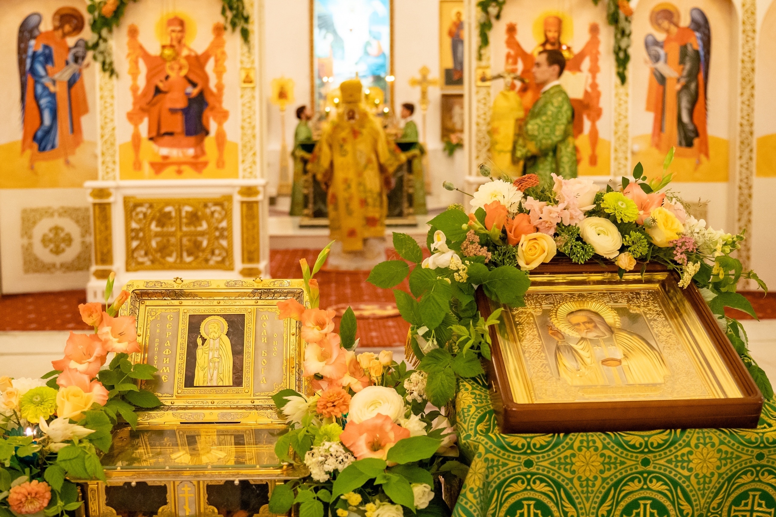 Всенощное бдение престольного праздника в Серафимовском кафедральном соборе