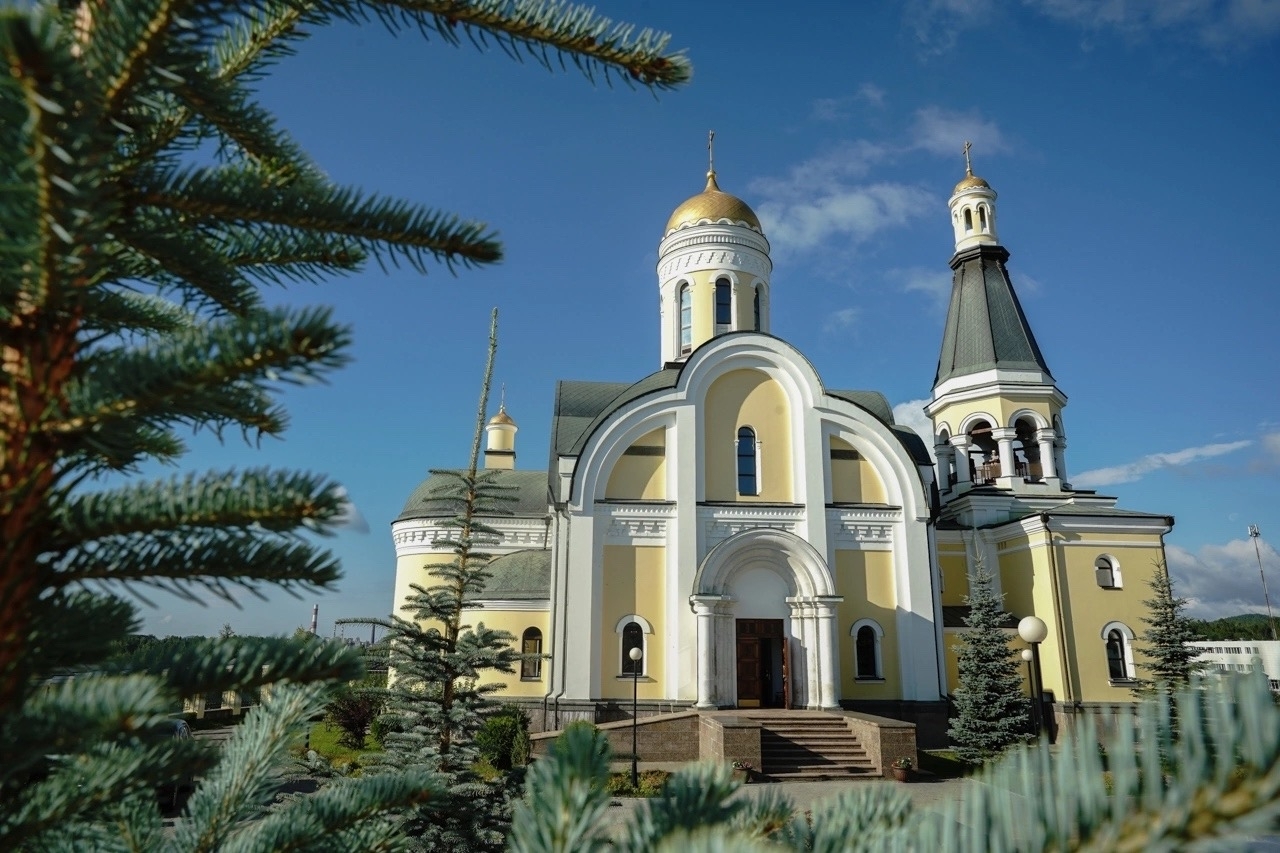 Литургия в храме свт. Иоанна Златоуста г. Карабаш