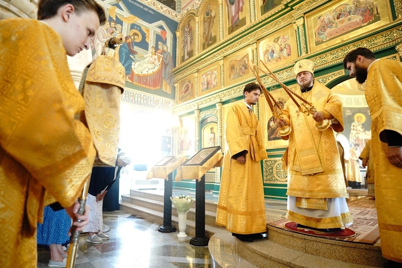 Литургия в храме свт. Иоанна Златоуста г. Карабаш