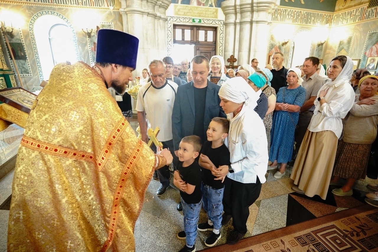 Литургия в храме свт. Иоанна Златоуста г. Карабаш