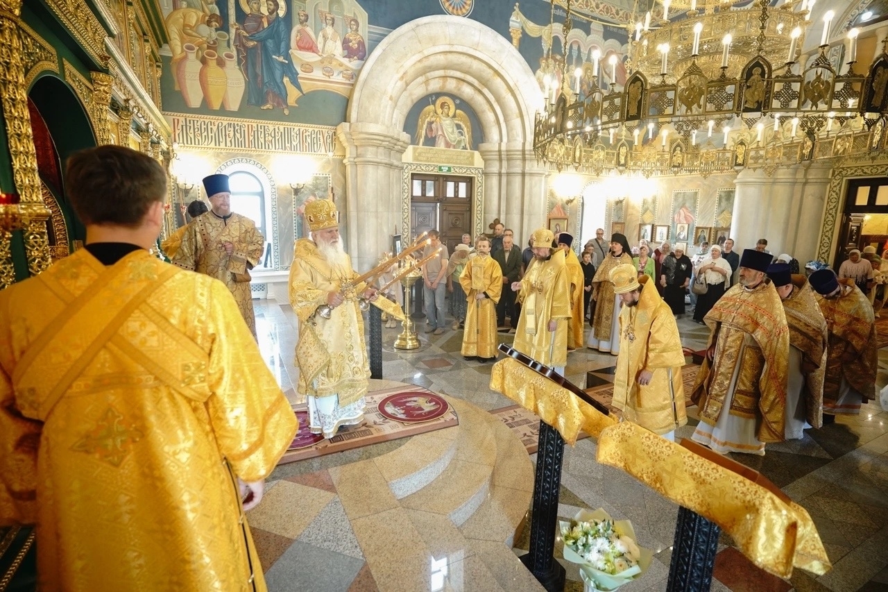 Литургия в храме свт. Иоанна Златоуста г. Карабаш