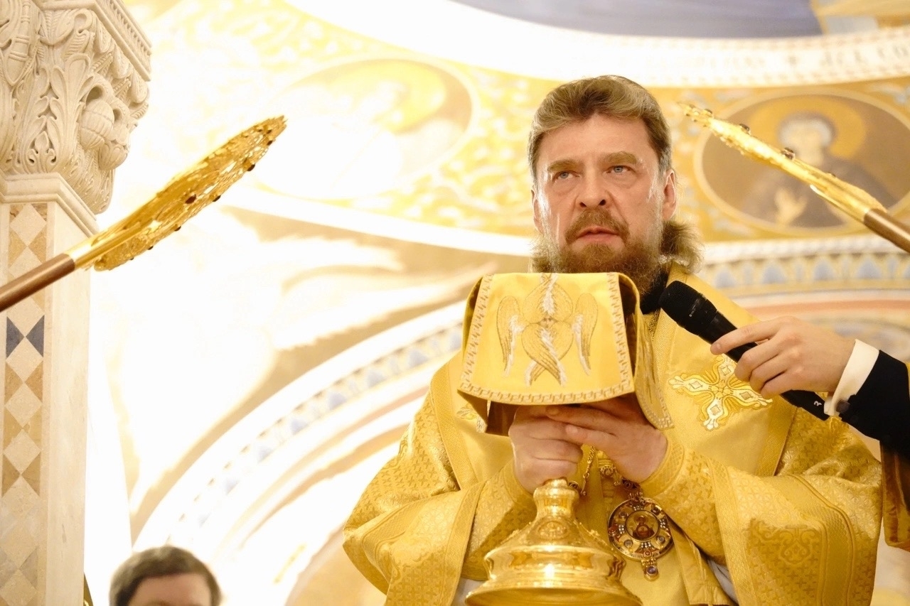 Литургия в кафедральном соборе Рождества Христова