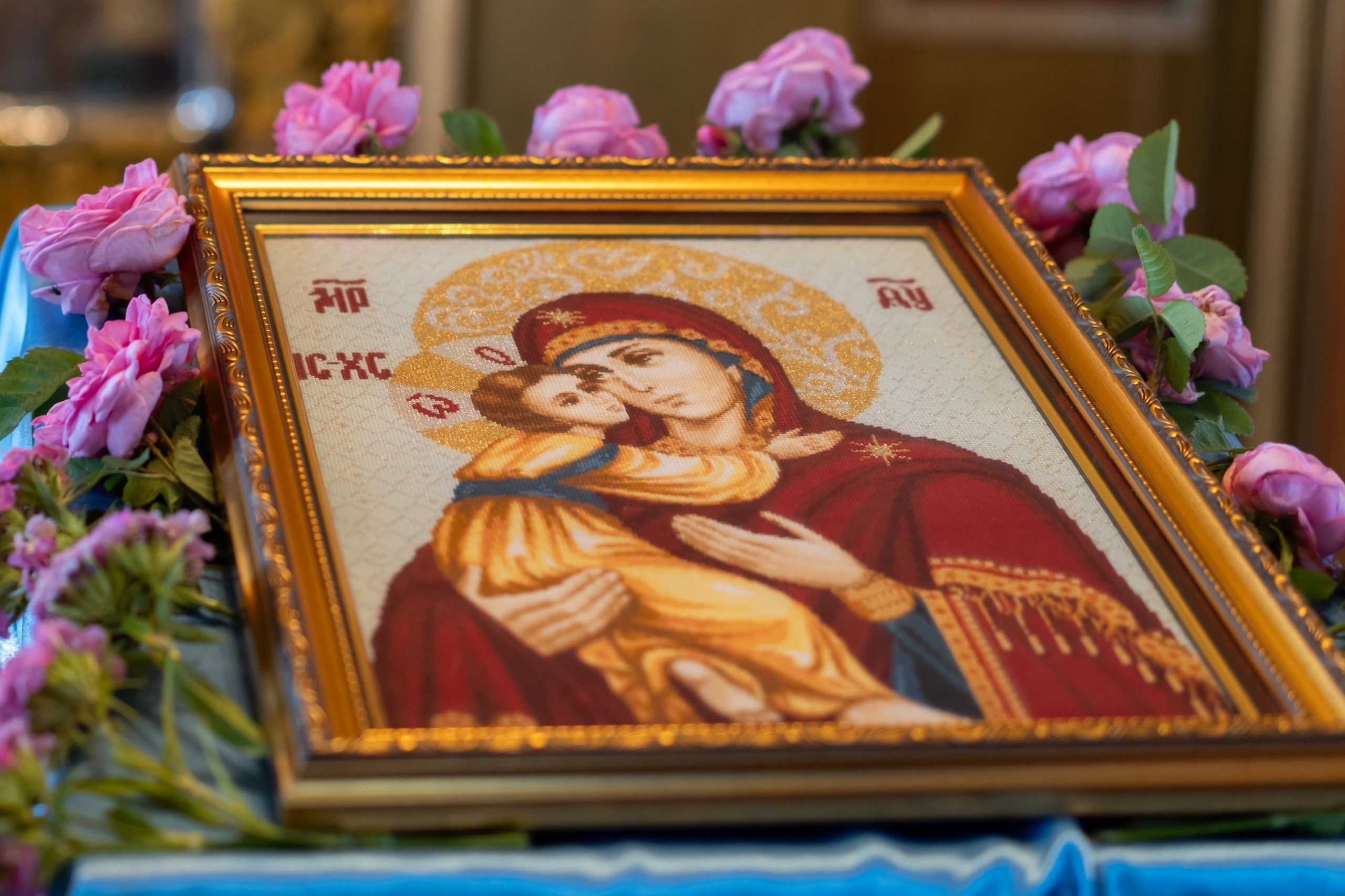 Литургия в храме Владимирской иконы Божией Матери