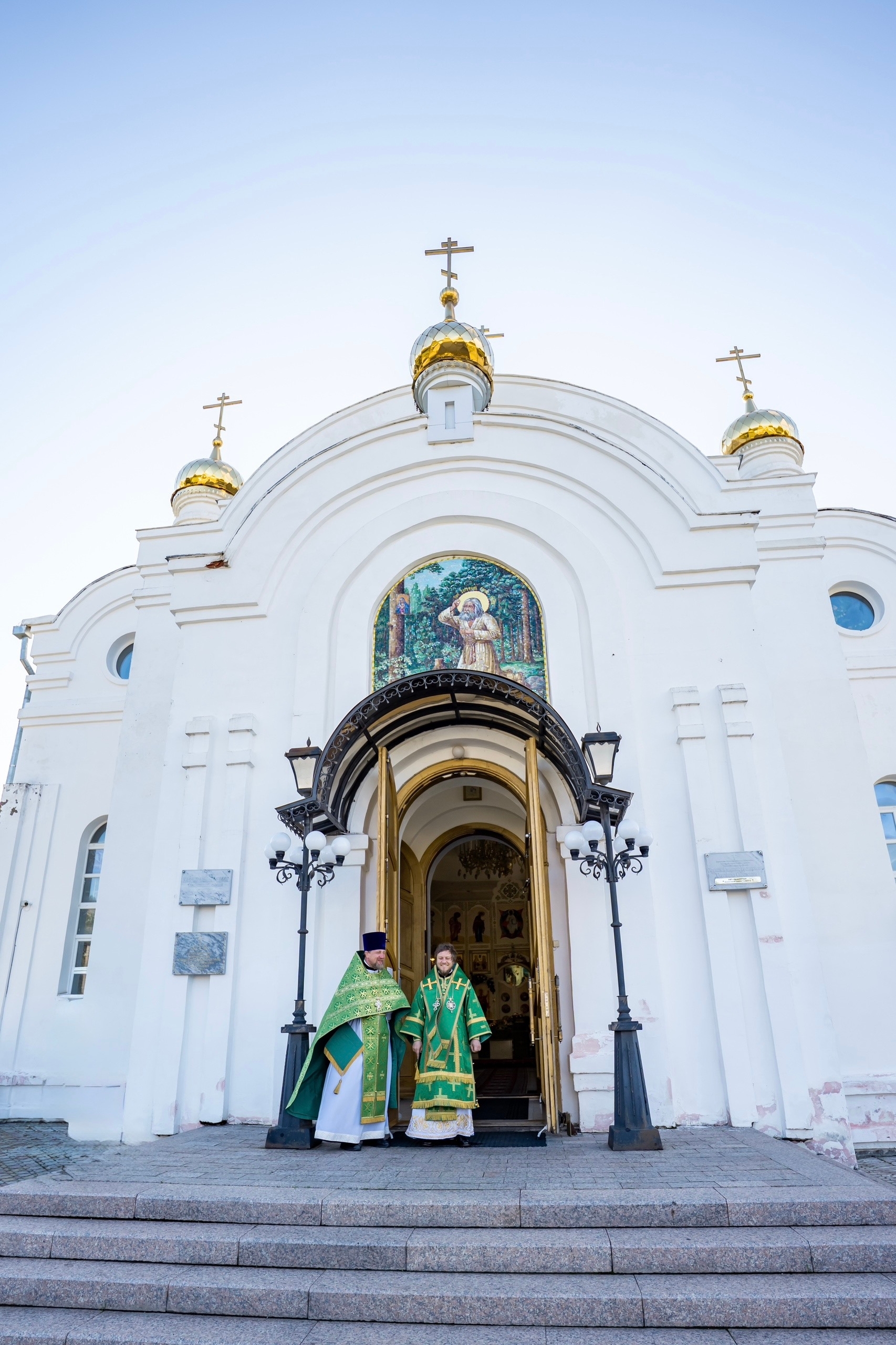 Престольный праздник в Серафимовском кафедральном соборе