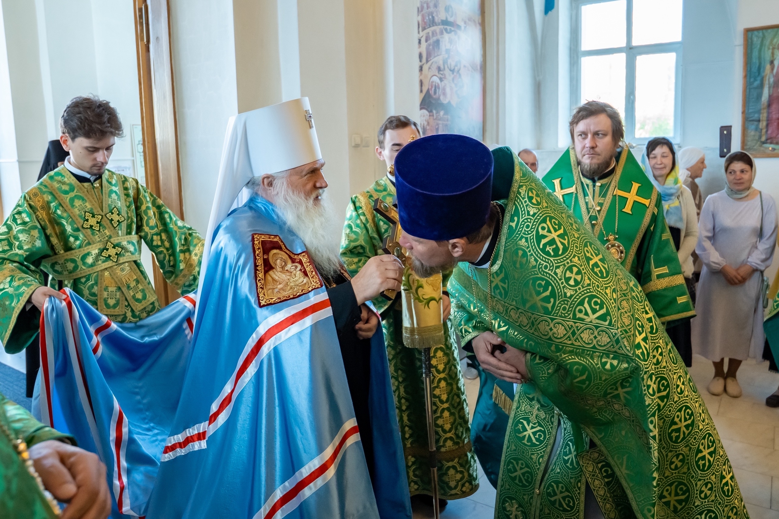 Престольный праздник в Серафимовском кафедральном соборе