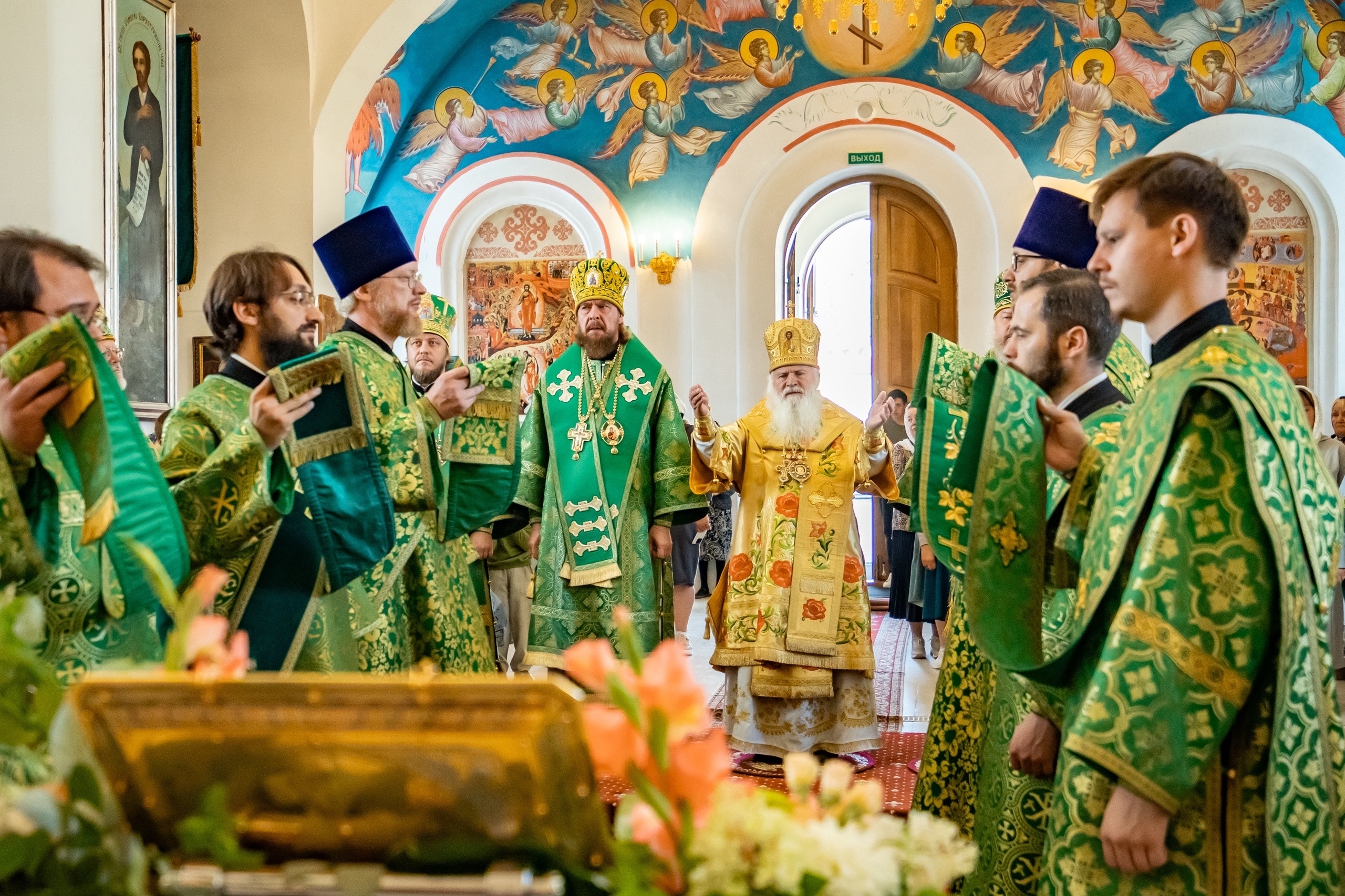 Престольный праздник в Серафимовском кафедральном соборе