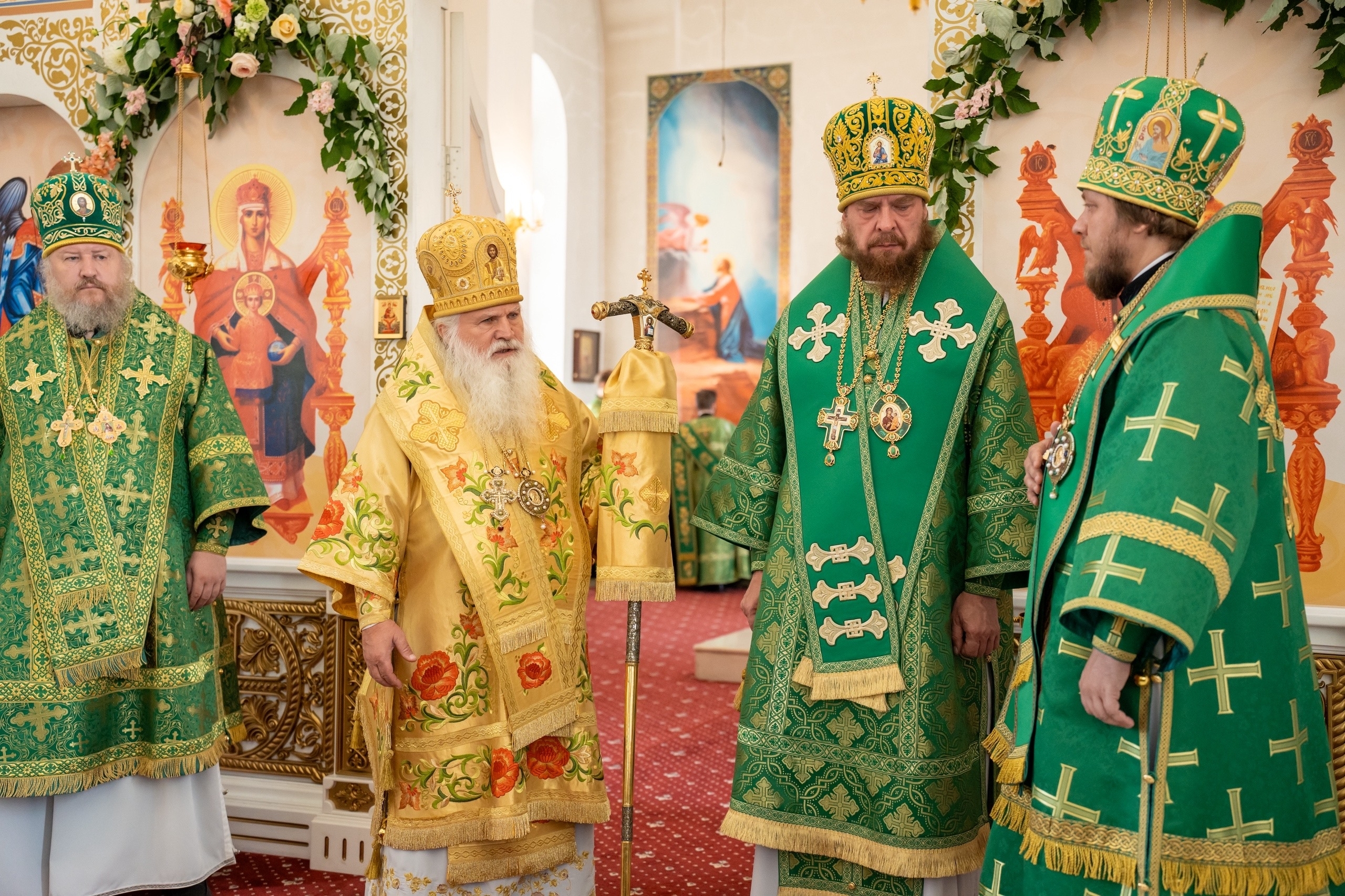 Престольный праздник в Серафимовском кафедральном соборе