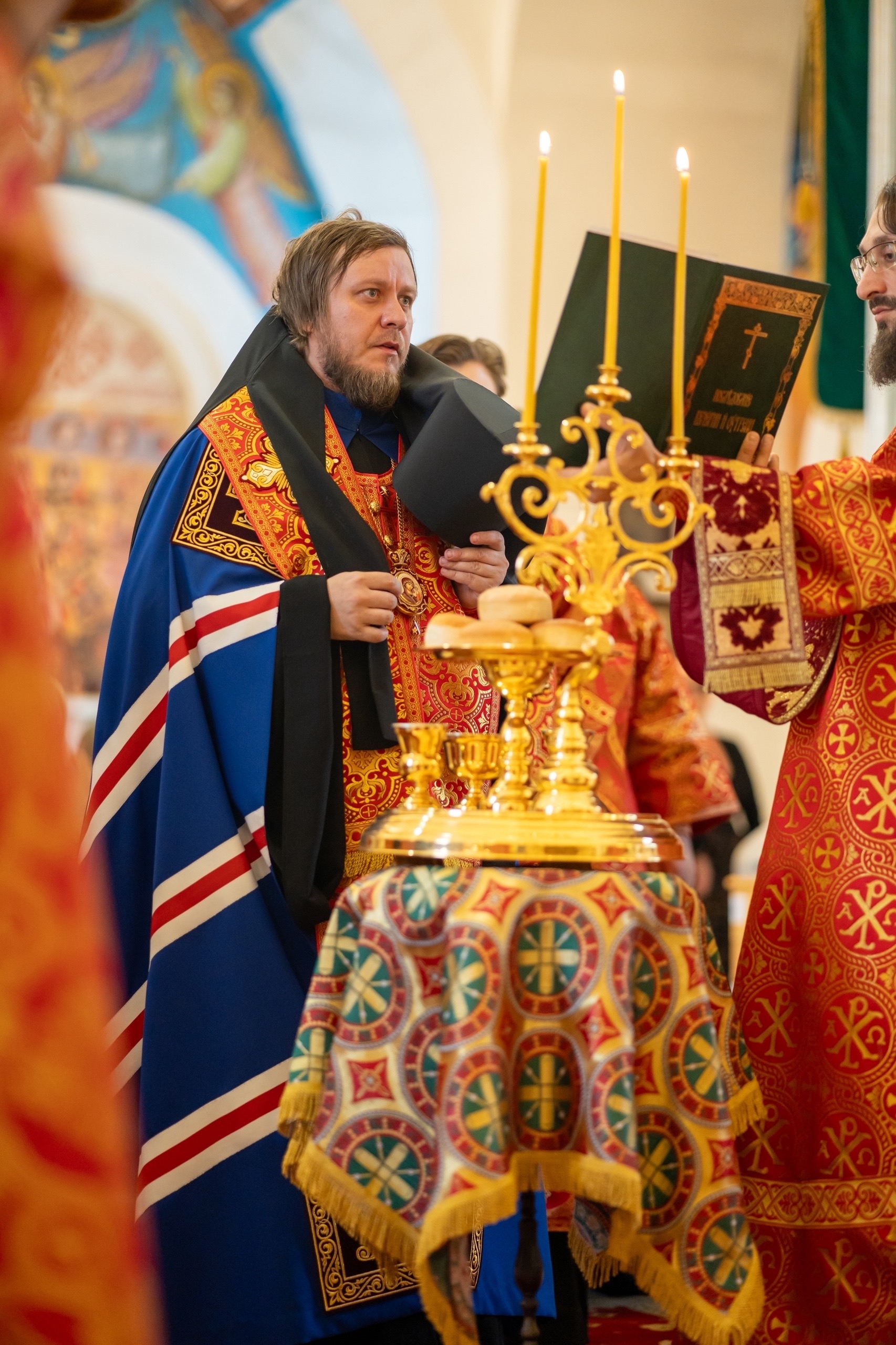 Всенощное бдение в канун Недели 9-ой по Пятидесятнице, прор. Божия Илии