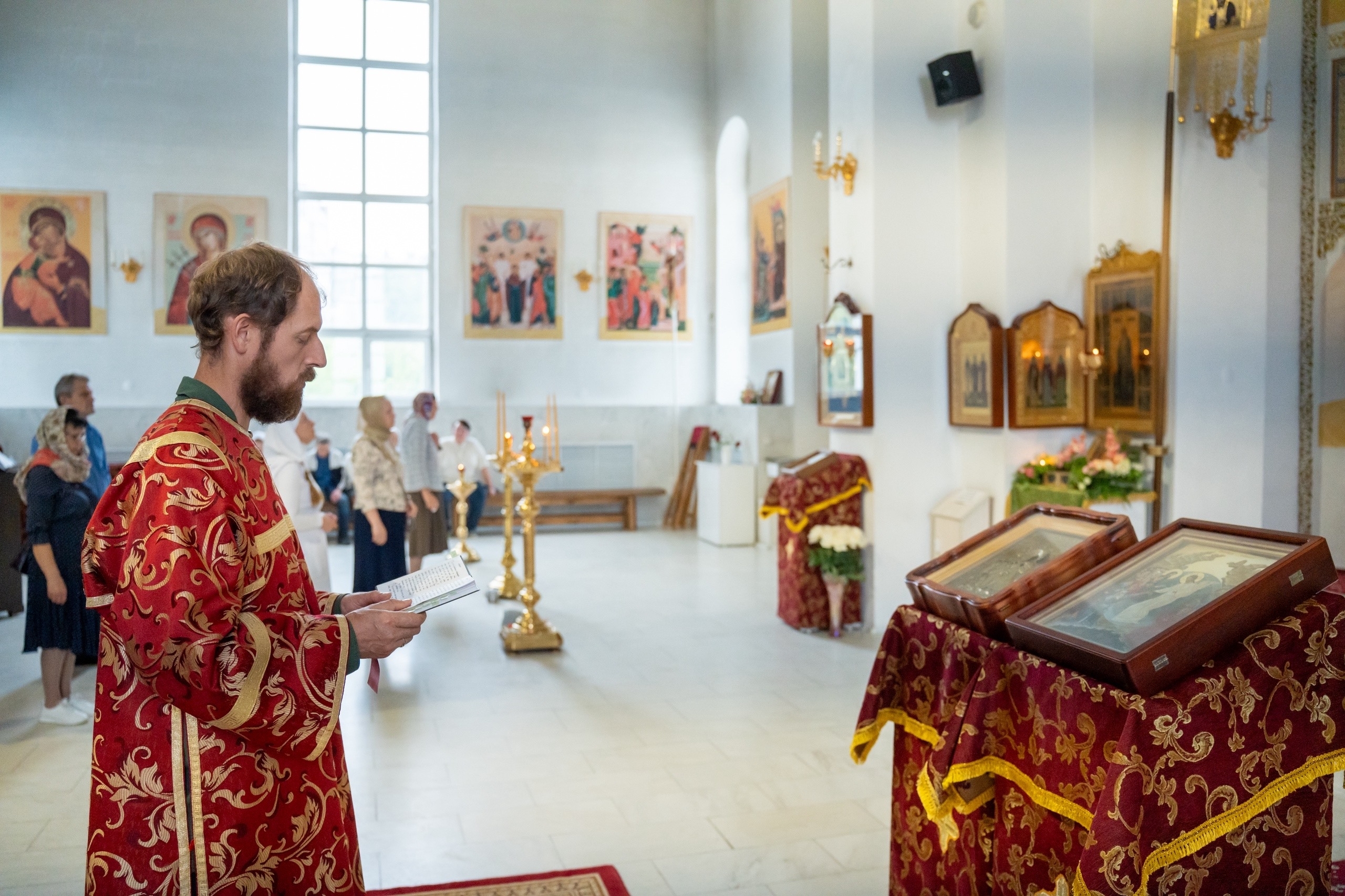 Всенощное бдение в канун Недели 9-ой по Пятидесятнице, прор. Божия Илии