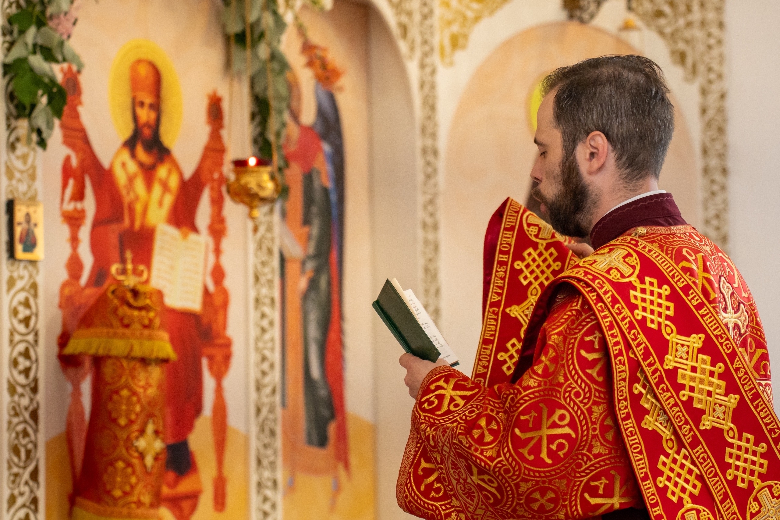 Всенощное бдение в канун Недели 9-ой по Пятидесятнице, прор. Божия Илии