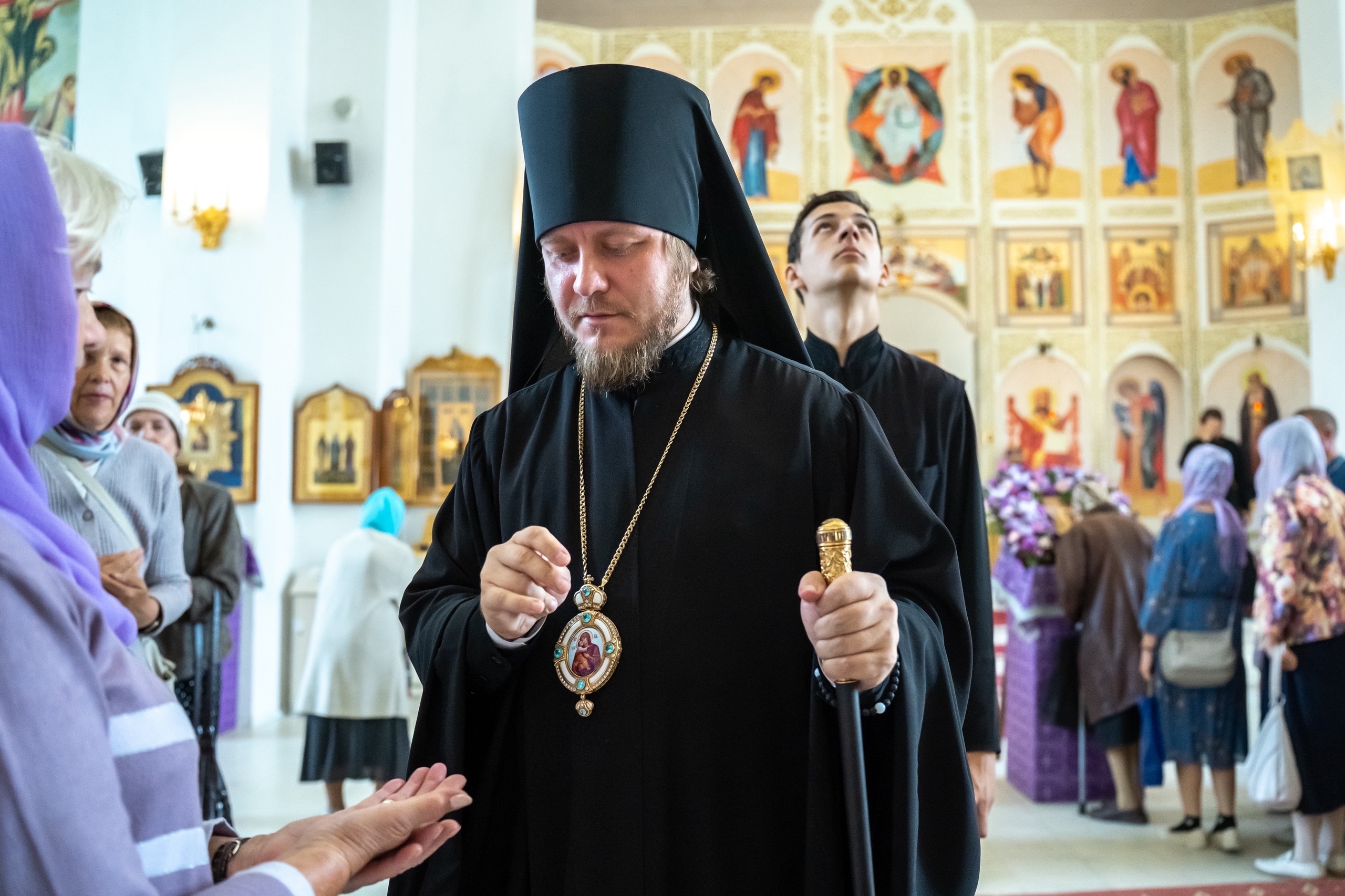 Литургия в пятницу 11-й седмицы по Пятидесятнице, Изнесение Честных Древ Животворящего Креста Господня
