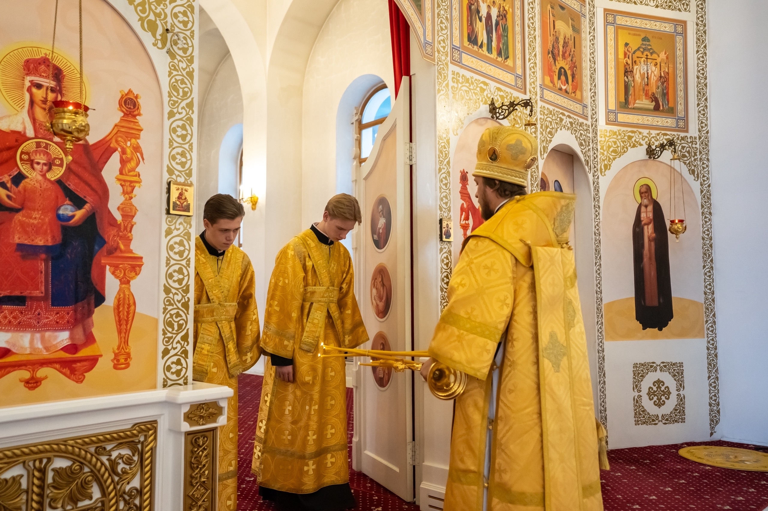 Всенощное бдение в канун Недели 11-ой по Пятидесятнице, прп. Антония Римлянина, Новгородского чудотворца