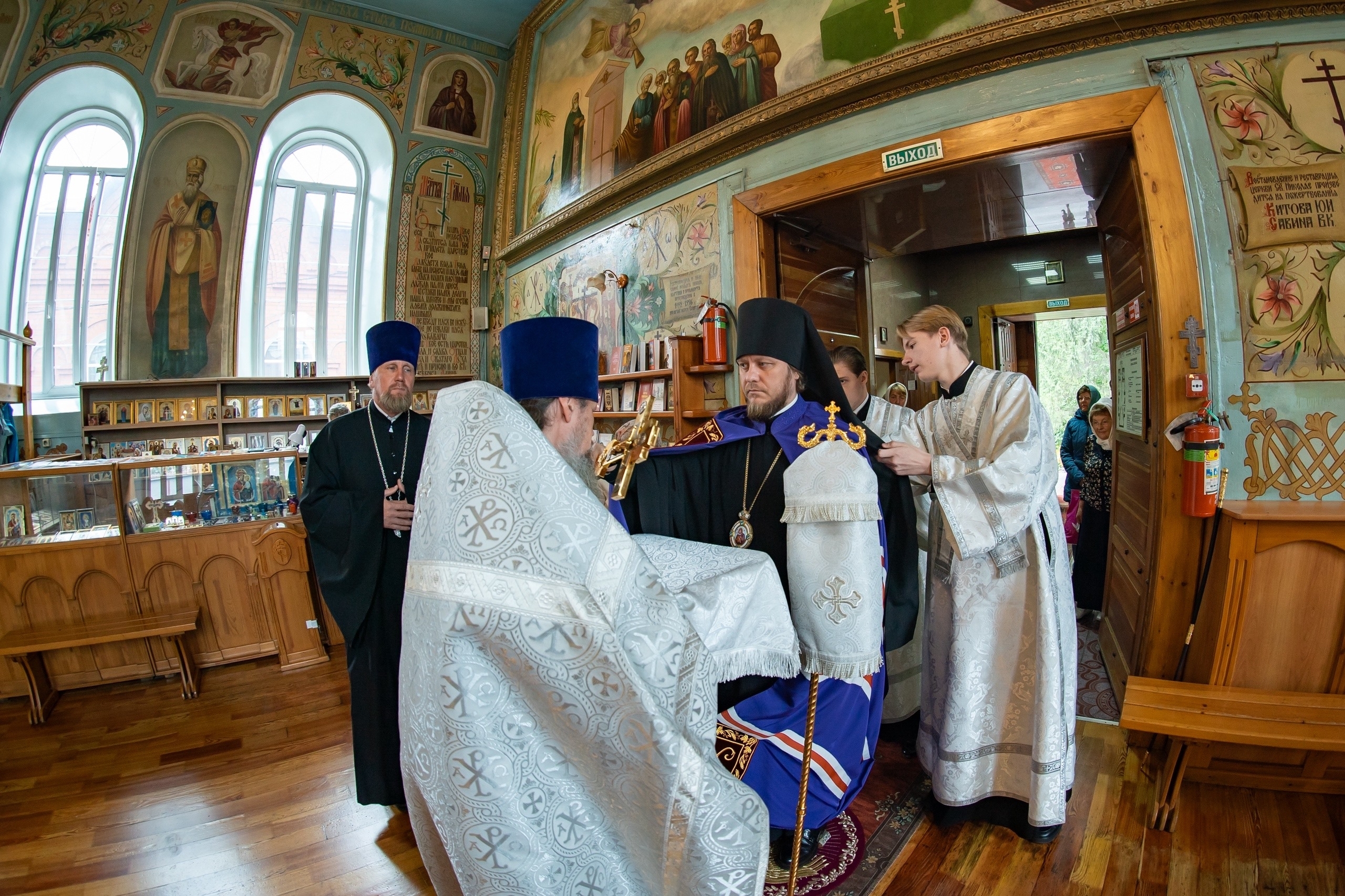 Всенощное бдение в канун Преображения господня в Никольском соборном храме г. Сатка