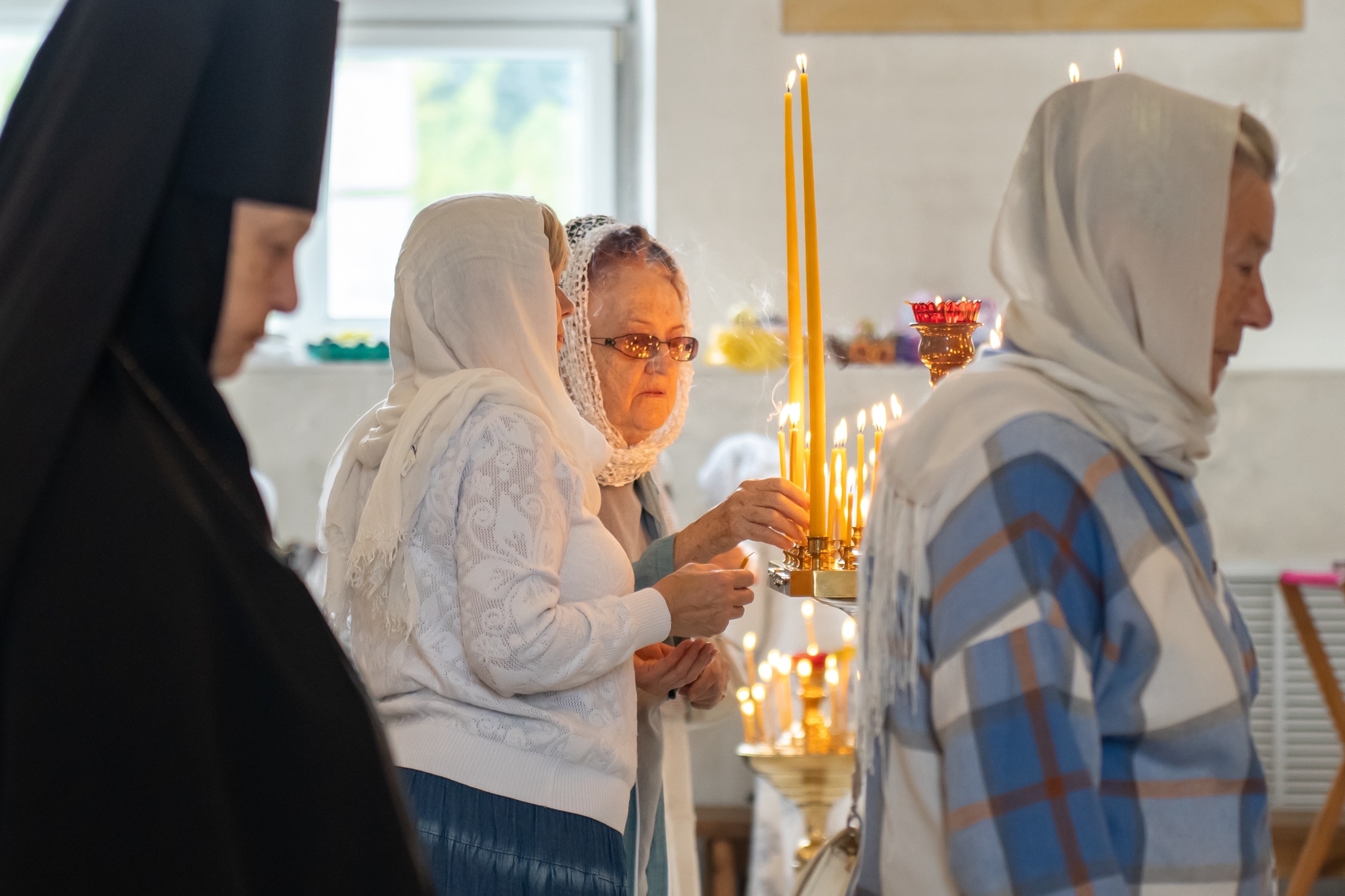 Литургия на Преображение Господне в Серафимовском кафедральном соборе