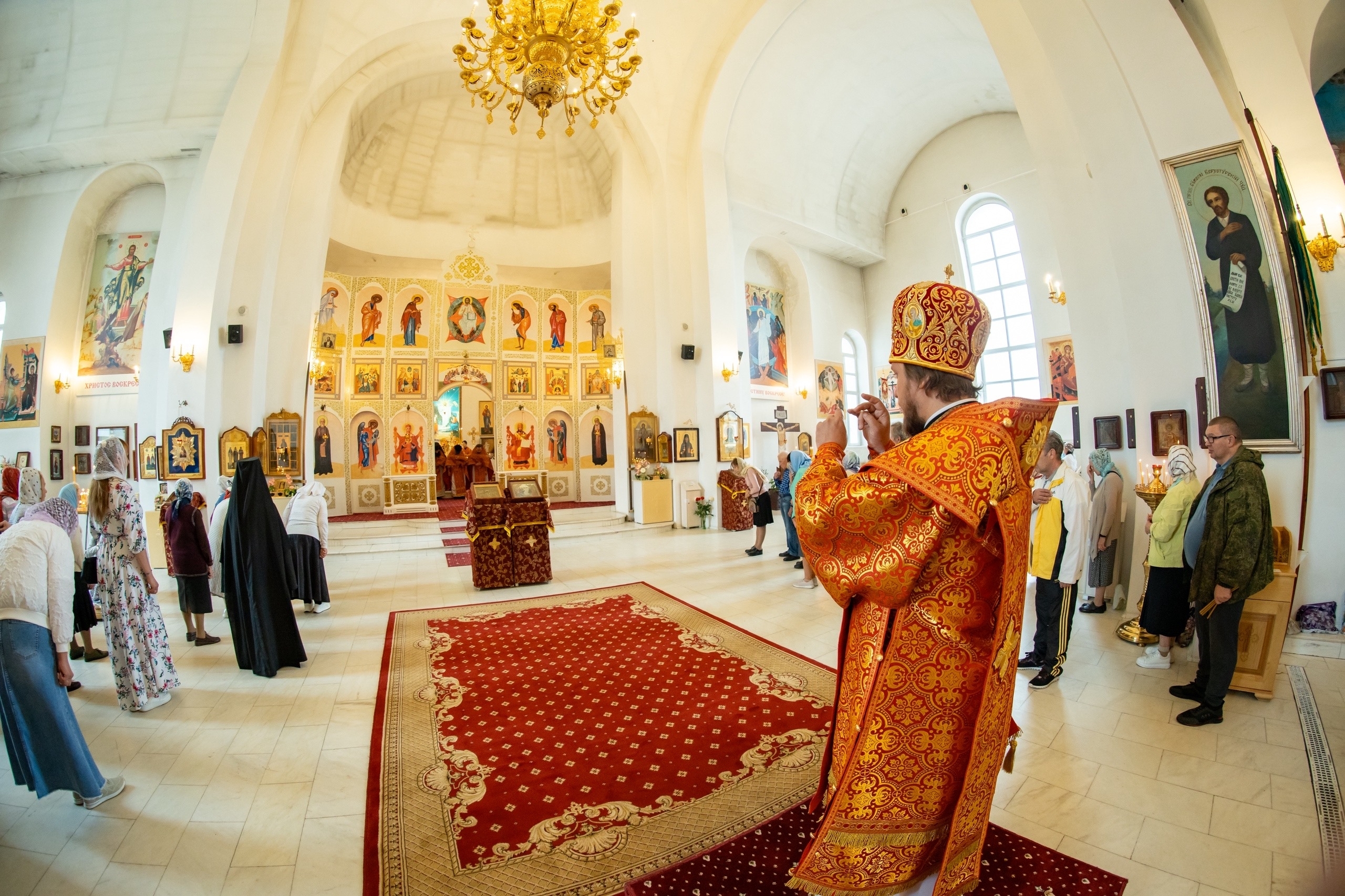 Литургия в Неделю 9-ю по Пятидесятнице, прор. Божия Илии