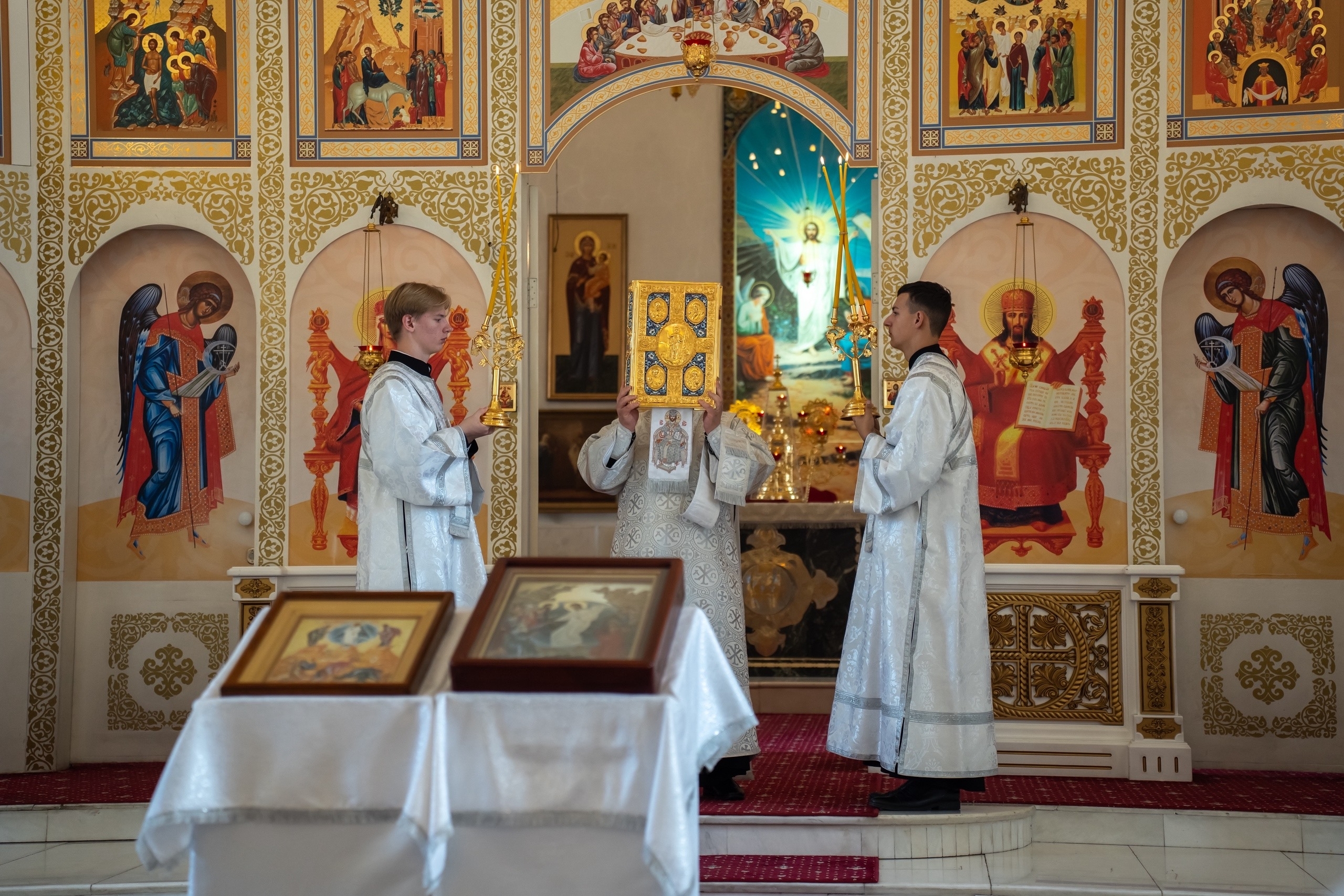 Всенощное бдение в канун Недели 12-й по Пятидесятнице, сщмчч. архидиакона Лаврентия