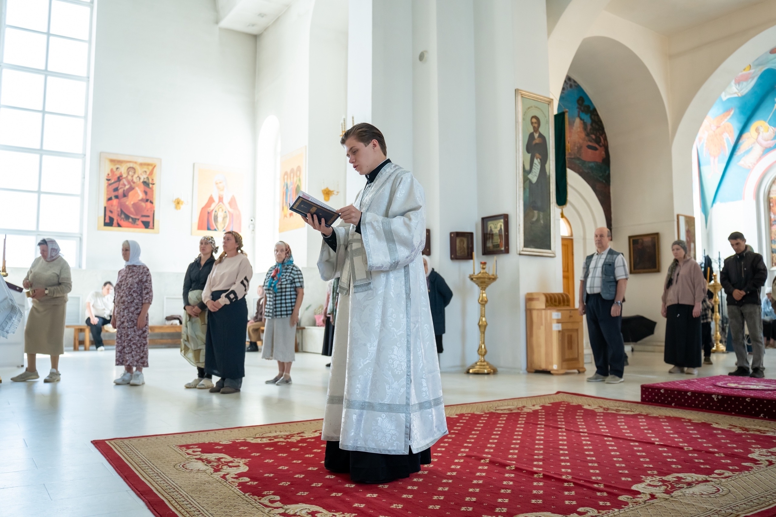 Всенощное бдение в канун Недели 12-й по Пятидесятнице, сщмчч. архидиакона Лаврентия