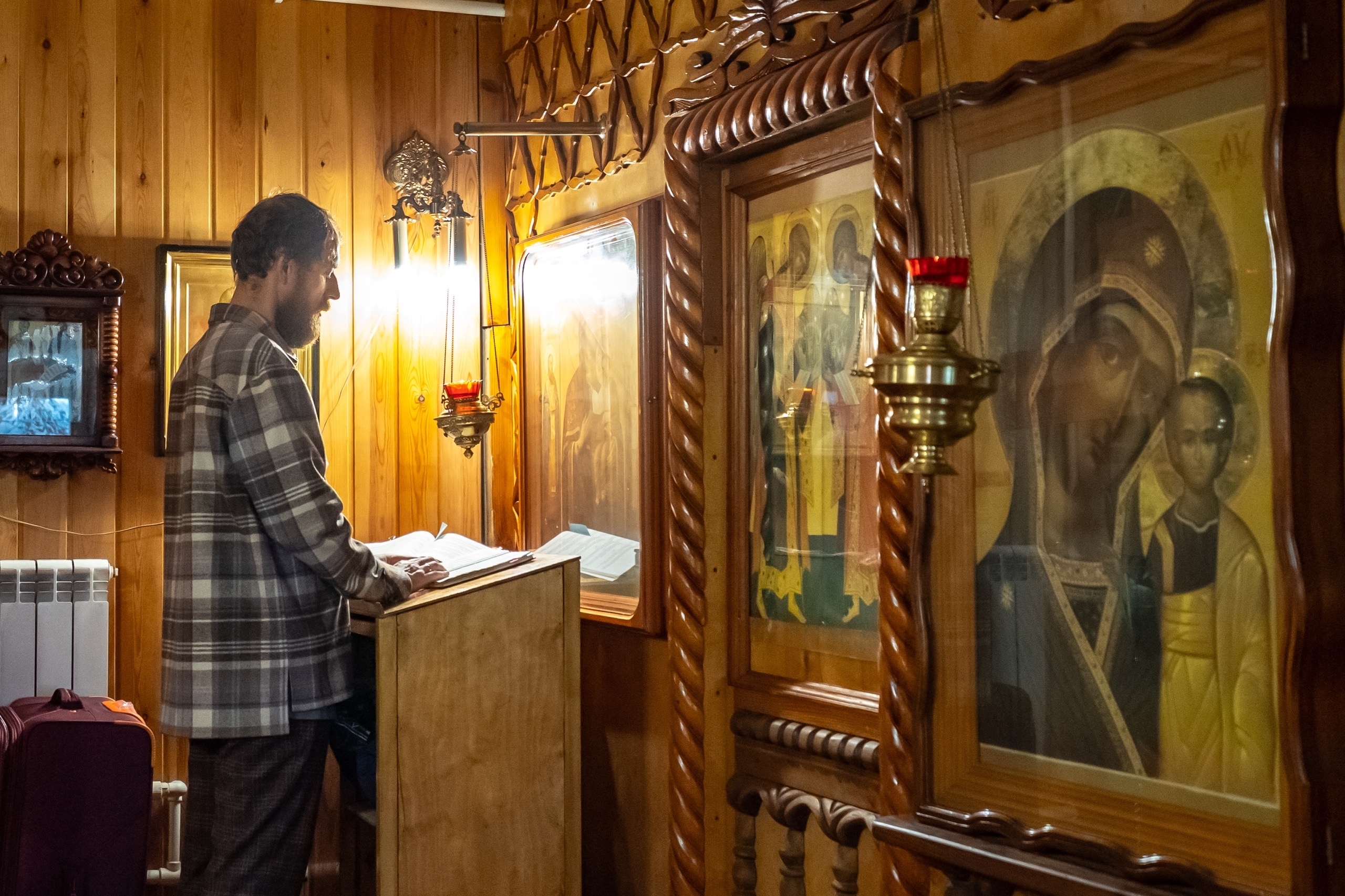 Литургия в Неделю 12-ю по Пятидесятнице, сщмчч. архидиакона Лаврентия в Сергиевском храме Воскресенского мужского монастыря п. Иструть