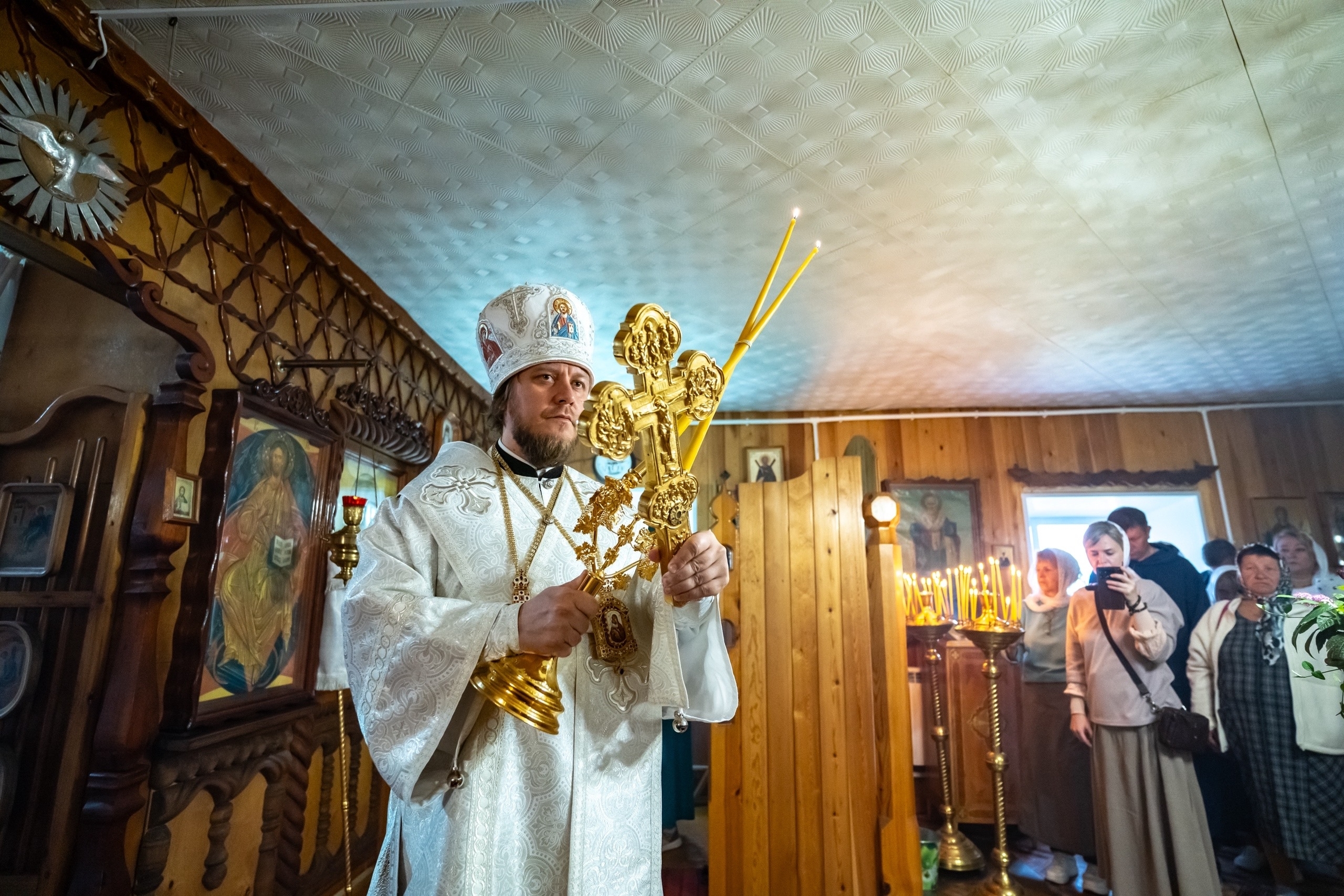 Литургия в Неделю 12-ю по Пятидесятнице, сщмчч. архидиакона Лаврентия в Сергиевском храме Воскресенского мужского монастыря п. Иструть