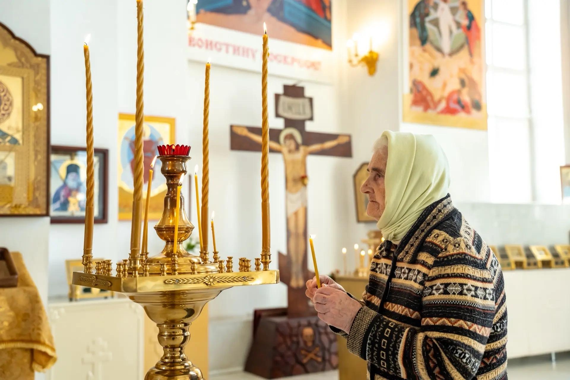 Литургия в среду 13-й седмицы по Пятидесятнице, свт. Тихона, епископа Воронежского, Задонского чудотворца, отдание Преображения Господня