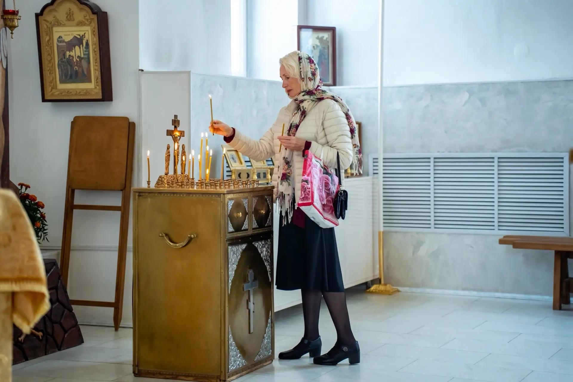Литургия в среду 13-й седмицы по Пятидесятнице, свт. Тихона, епископа Воронежского, Задонского чудотворца, отдание Преображения Господня