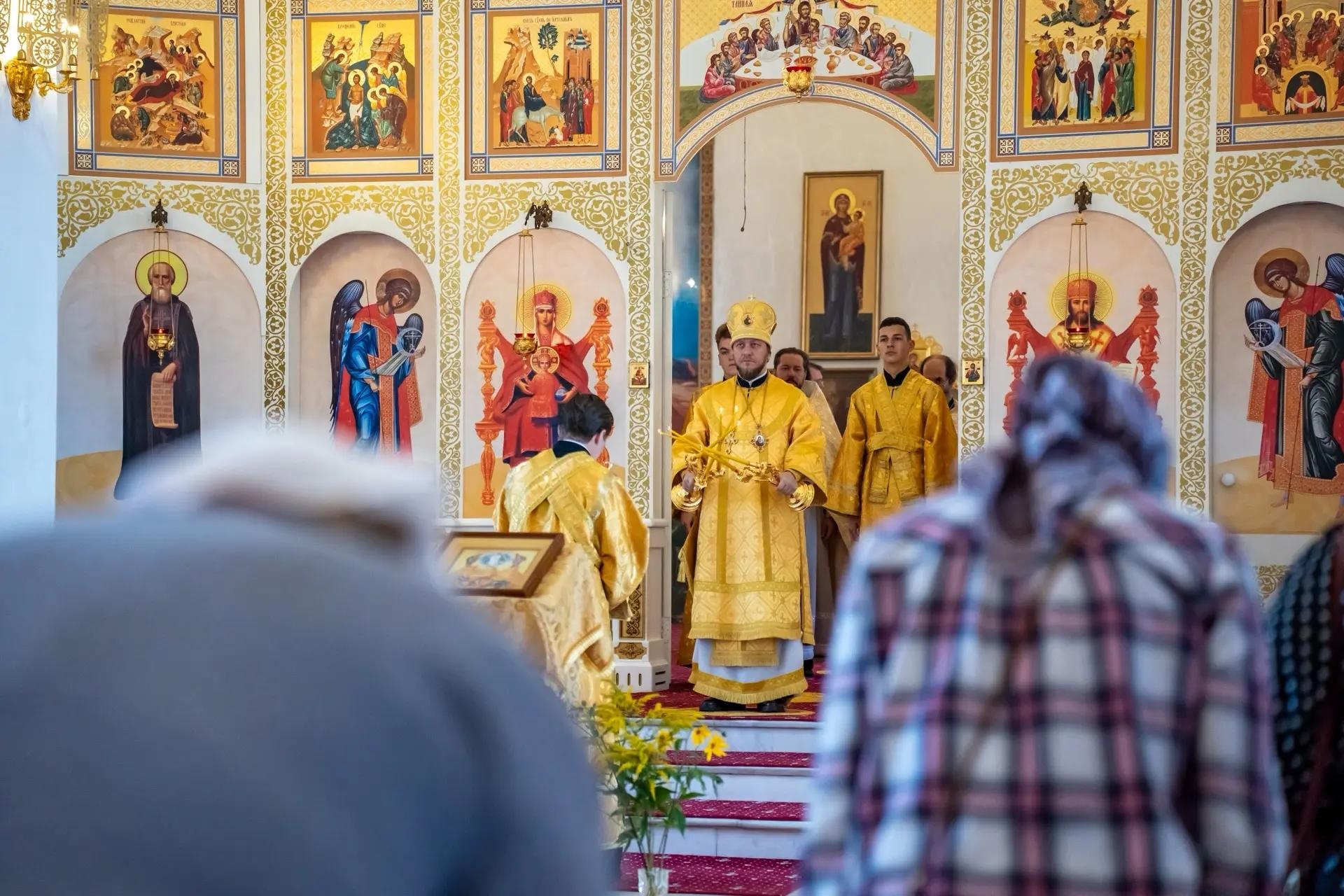 Литургия в среду 13-й седмицы по Пятидесятнице, свт. Тихона, епископа Воронежского, Задонского чудотворца, отдание Преображения Господня