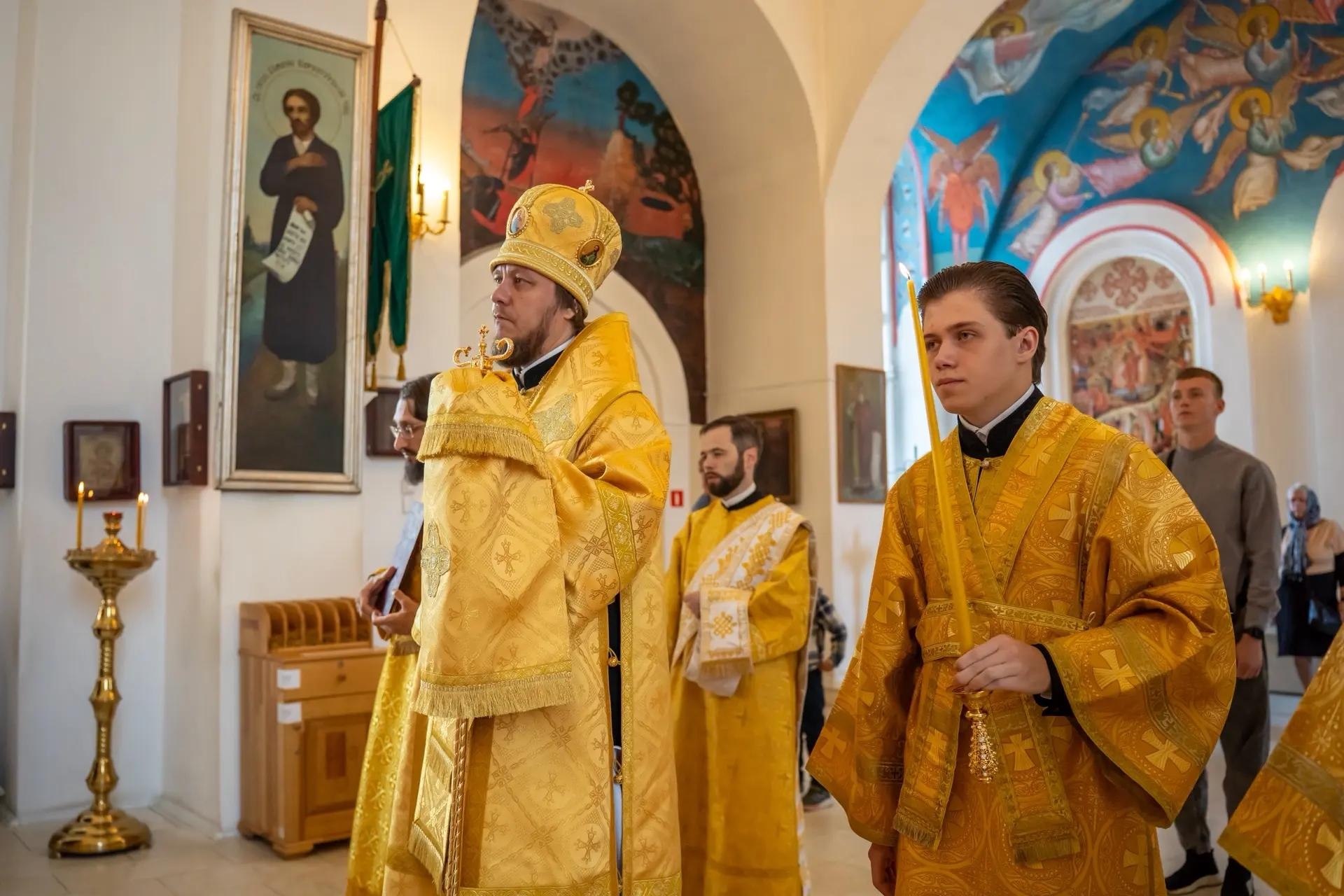 Литургия в среду 13-й седмицы по Пятидесятнице, свт. Тихона, епископа Воронежского, Задонского чудотворца, отдание Преображения Господня
