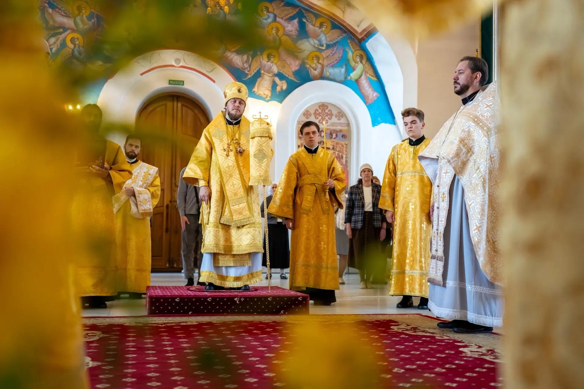 Литургия в среду 13-й седмицы по Пятидесятнице, свт. Тихона, епископа Воронежского, Задонского чудотворца, отдание Преображения Господня