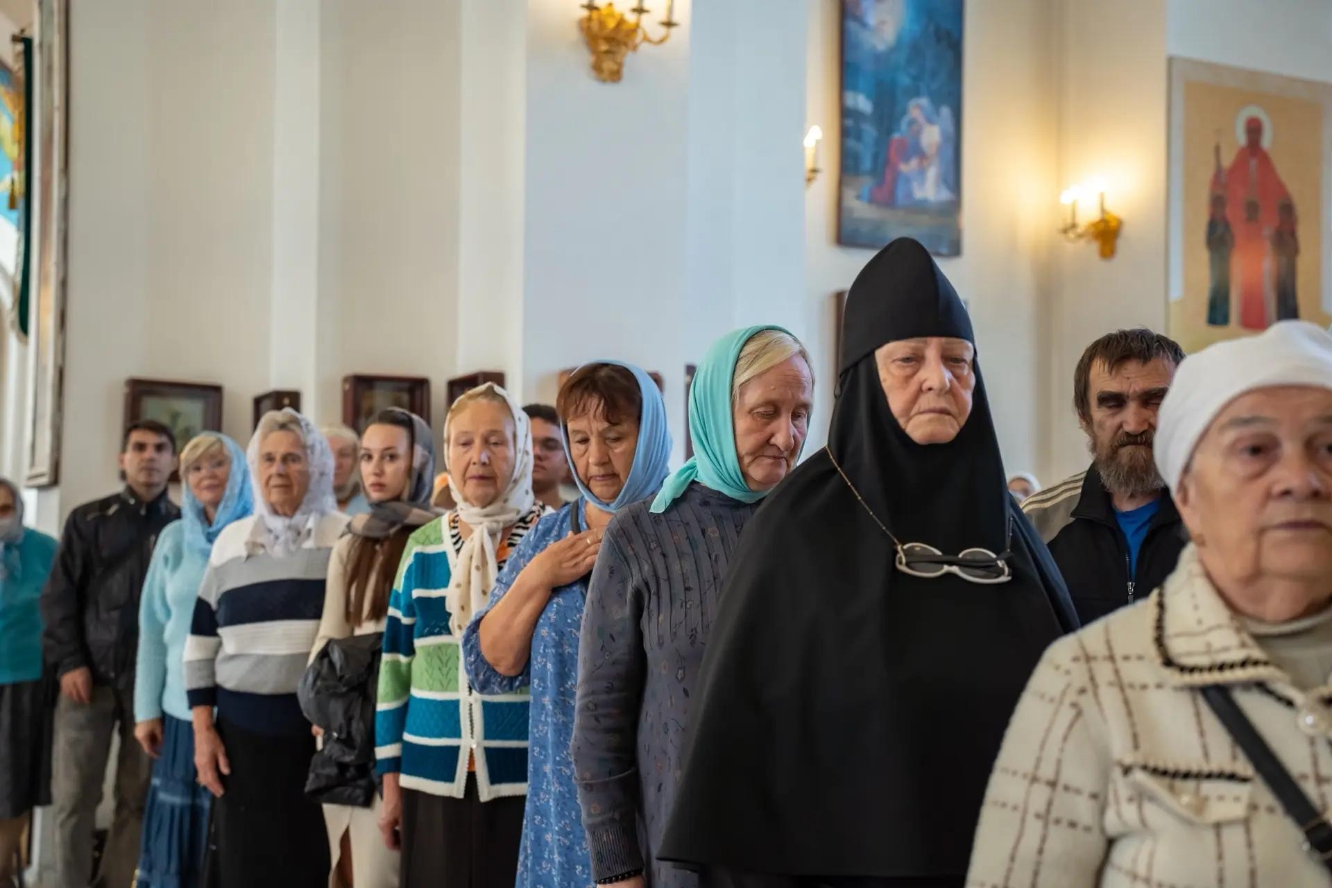 Всенощное бдение в канун Успения Пресвятой Владычицы нашей Богородицы и Приснодевы Марии с чином Погребения Плащаницы