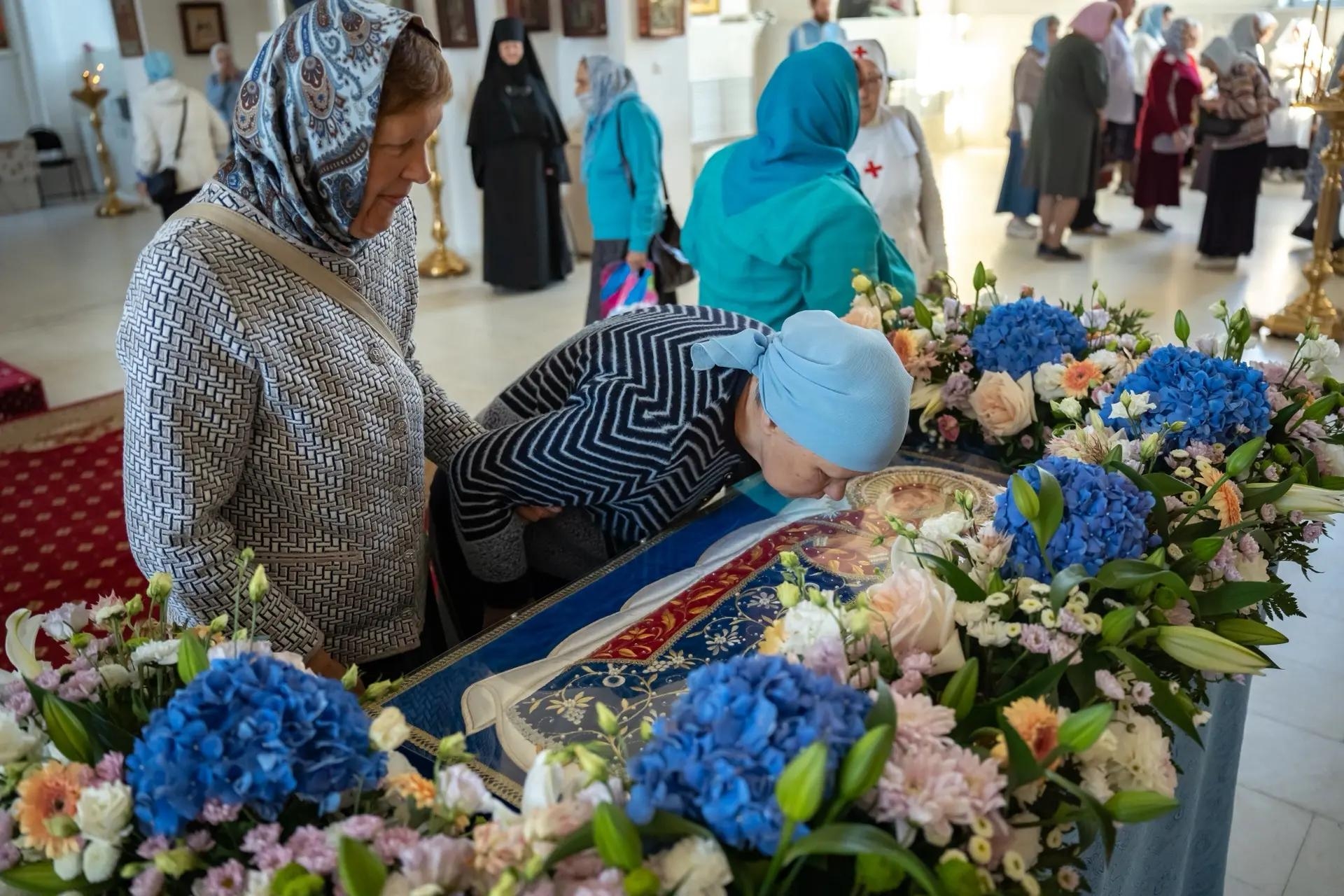 Литургия  пятницу 13-й седмицы по Пятидесятнице, Успение Пресвятой Владычицы нашей Богородицы и Приснодевы Марии