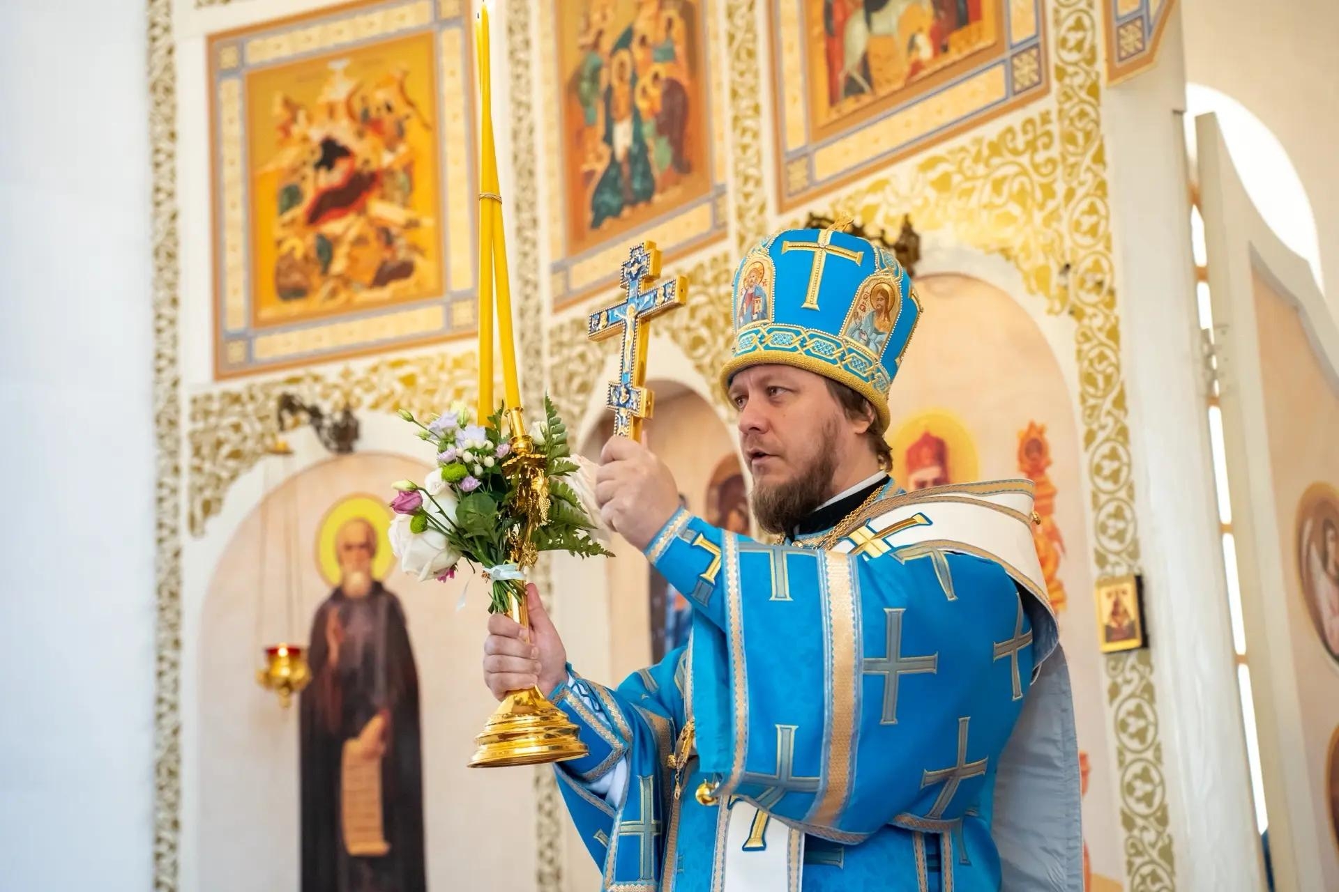 Литургия  пятницу 13-й седмицы по Пятидесятнице, Успение Пресвятой Владычицы нашей Богородицы и Приснодевы Марии