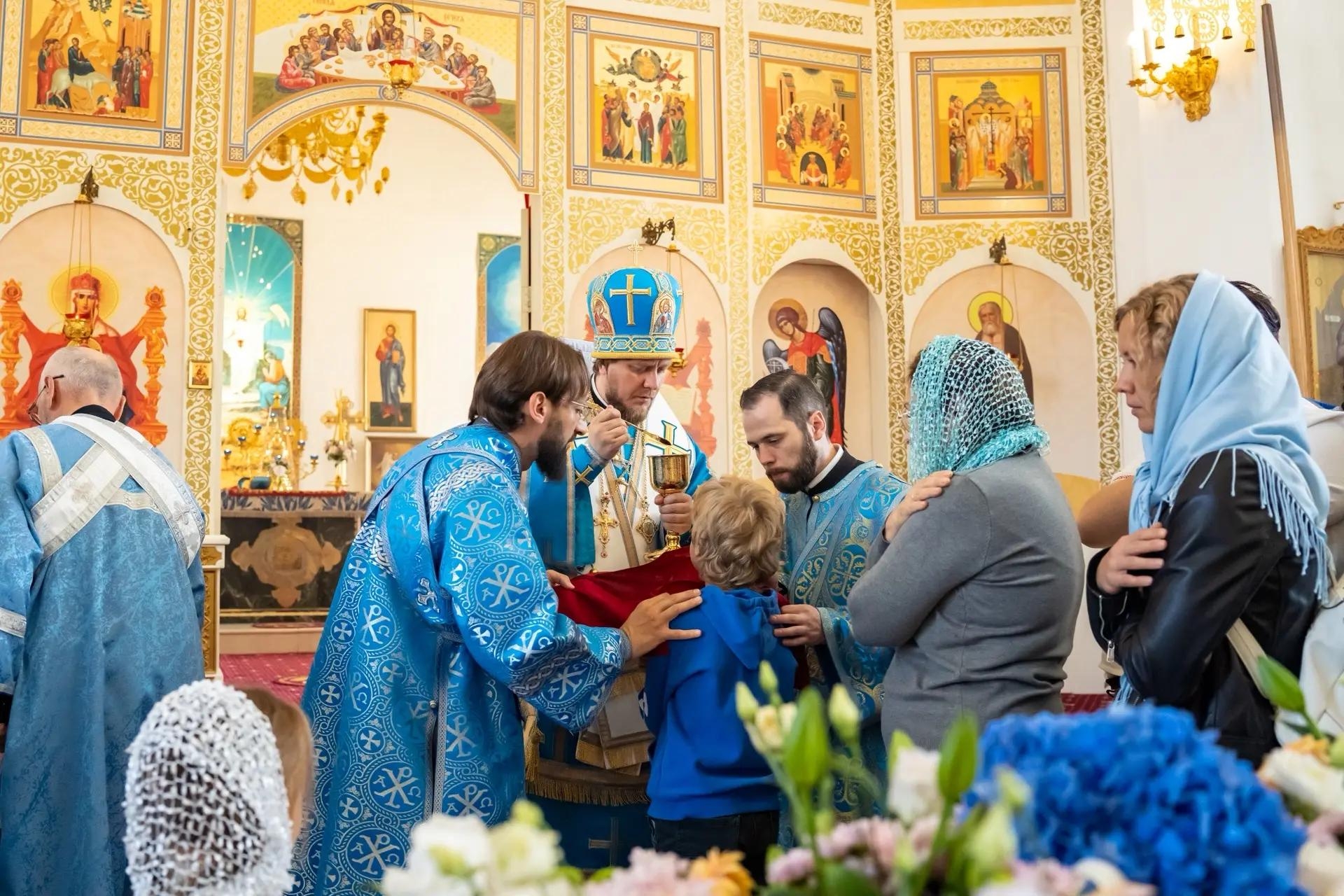Литургия  пятницу 13-й седмицы по Пятидесятнице, Успение Пресвятой Владычицы нашей Богородицы и Приснодевы Марии