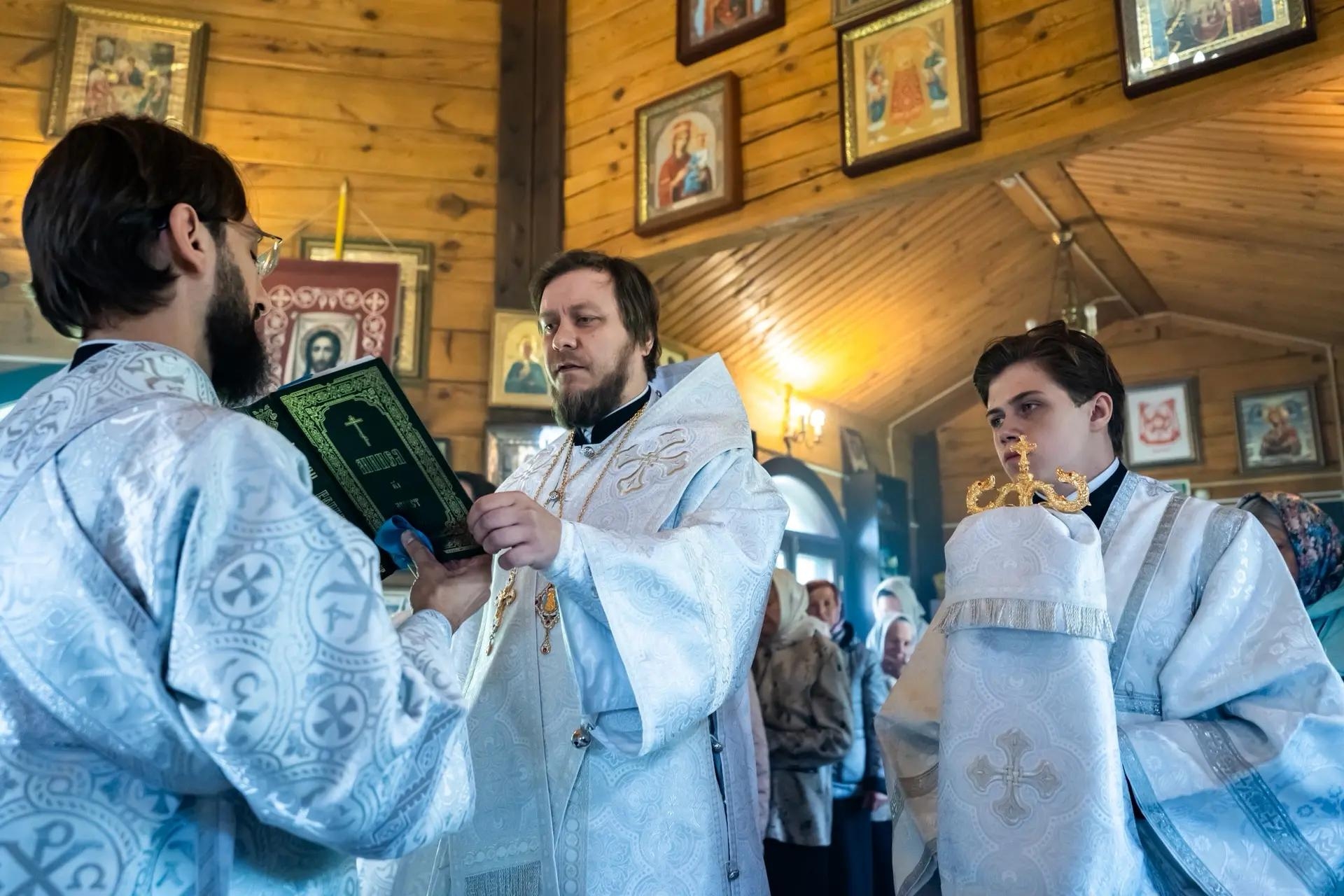 Литургия в субботу 13-й седмицы по Пятидесятнице, перенесение из Едессы в Константинополь Нерукотворенного Образа Господа нашего Иисуса Христа в Спасском храме г. Златоуст