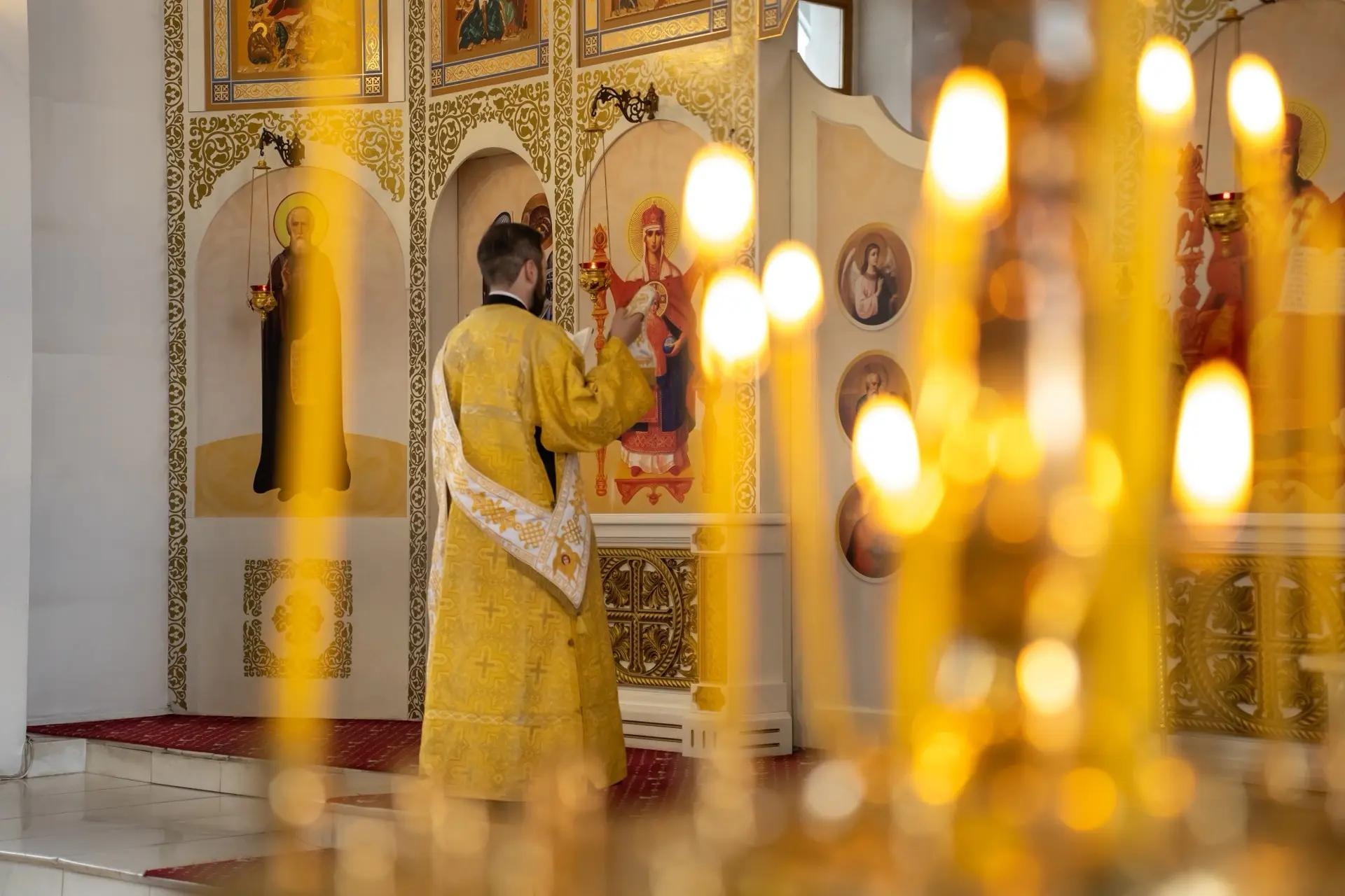 Всенощное бдение в канун Недели 13-й по Пятидесятнице, сщмч. Мирона