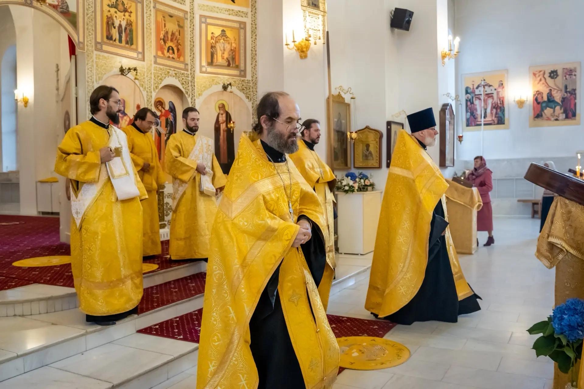 Всенощное бдение в канун Недели 13-й по Пятидесятнице, сщмч. Мирона