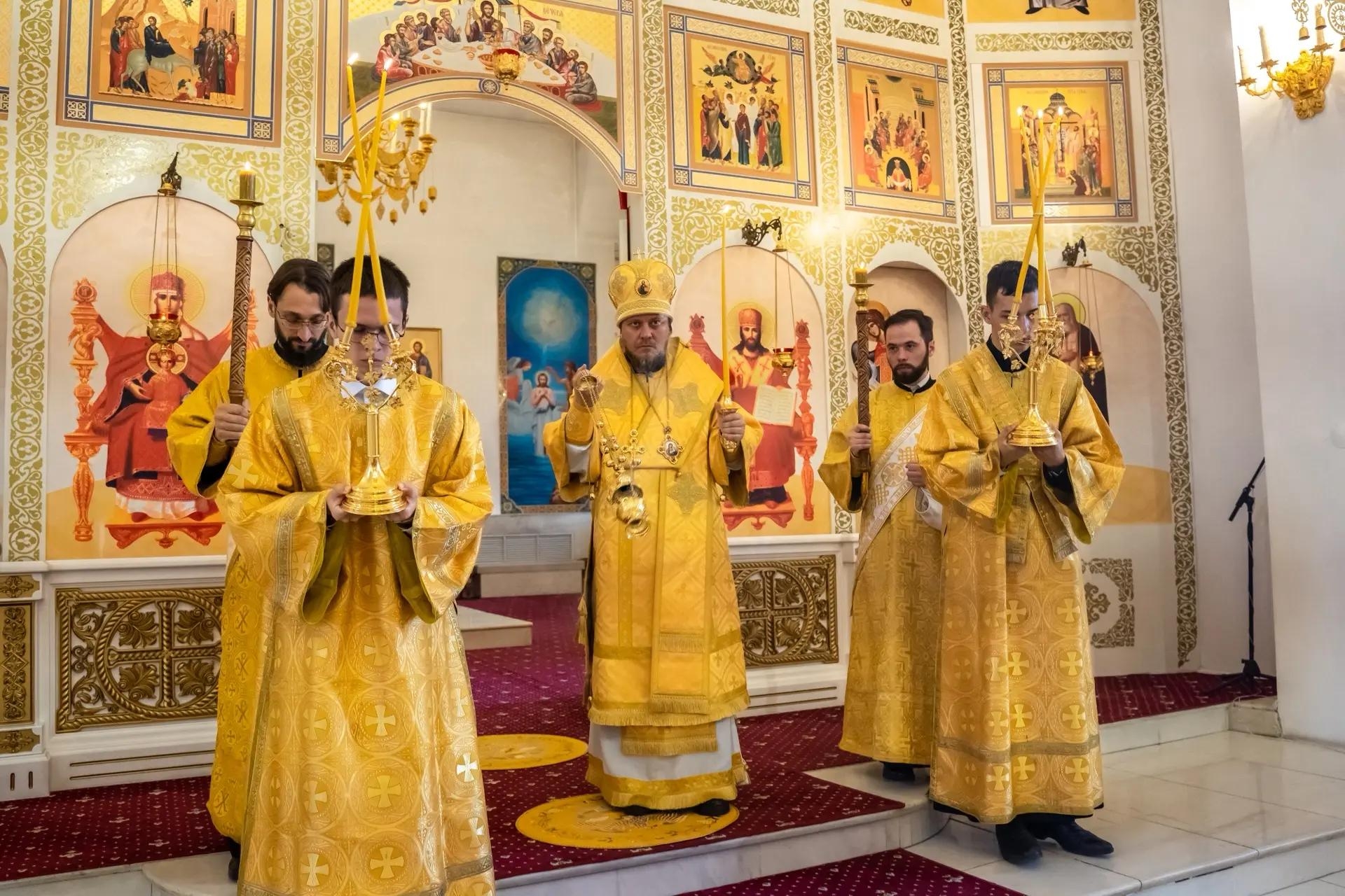 Всенощное бдение в канун Недели 13-й по Пятидесятнице, сщмч. Мирона