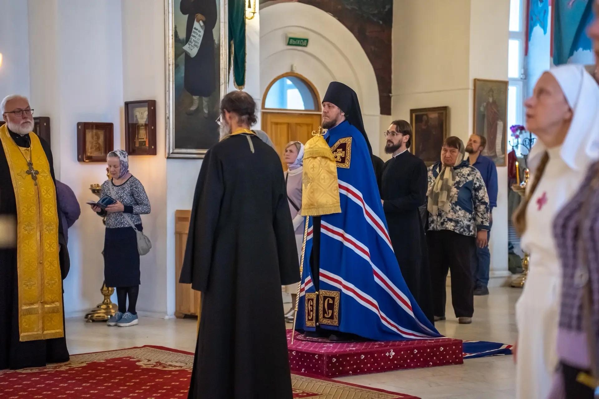 Всенощное бдение в канун Недели 13-й по Пятидесятнице, сщмч. Мирона