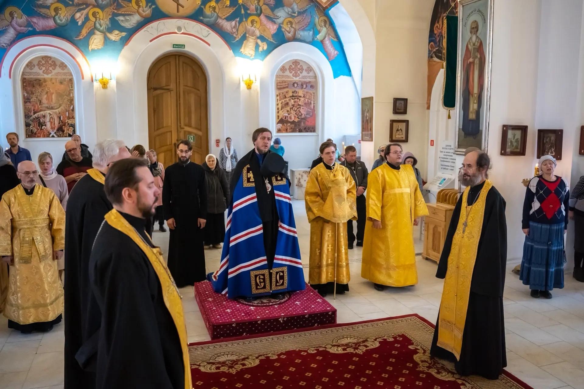 Всенощное бдение в канун Недели 13-й по Пятидесятнице, сщмч. Мирона