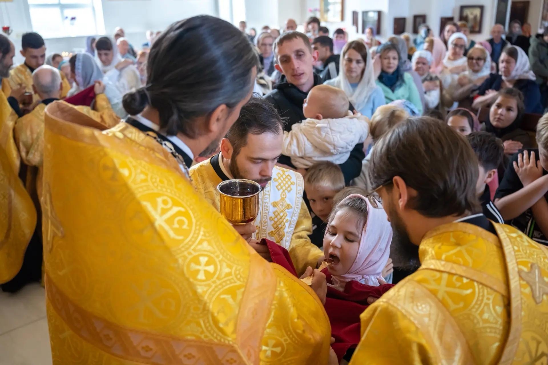 Литургия в Неделю 13-ю по Пятидесятнице, сщмч. Мирона Кизического