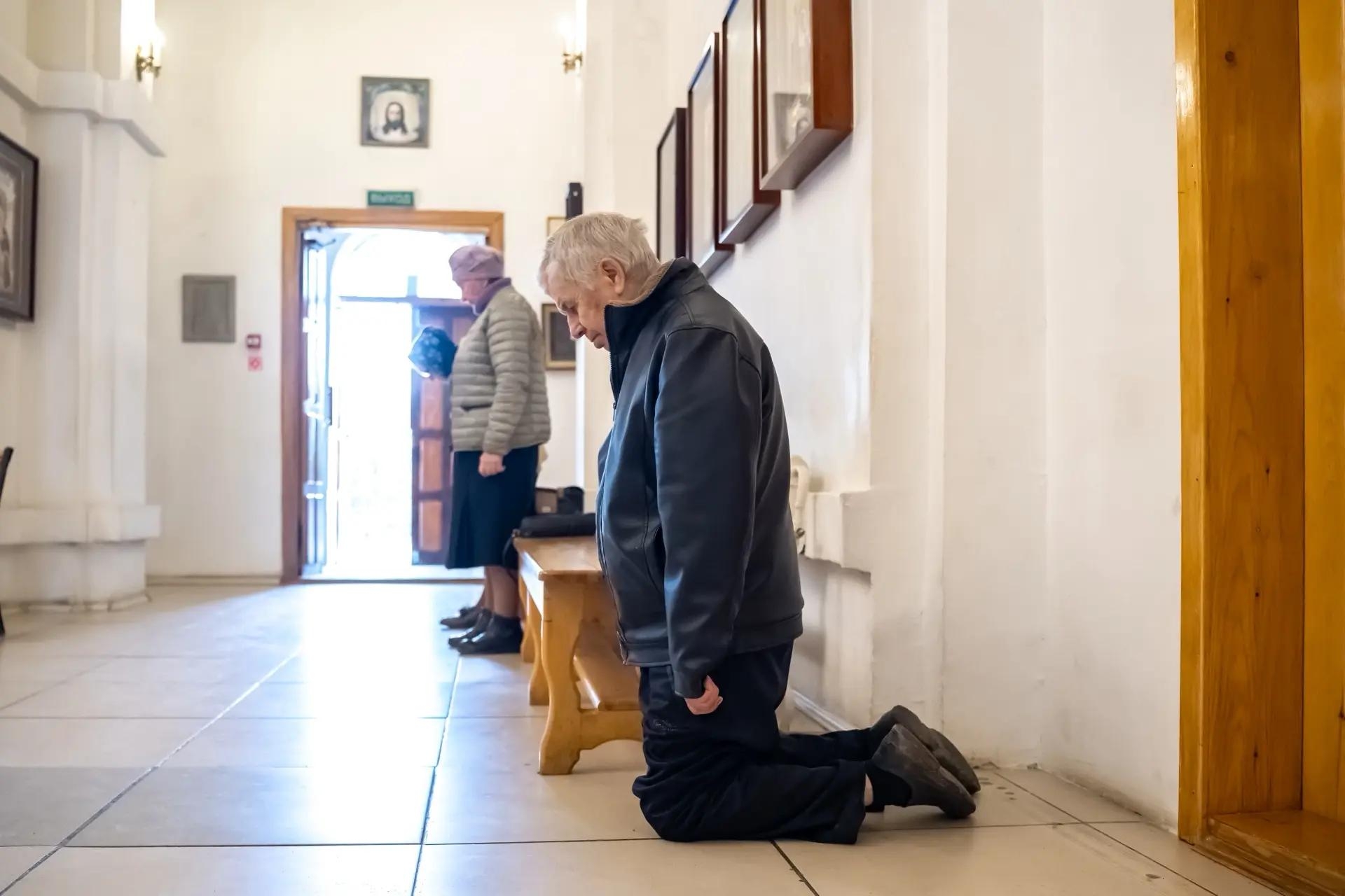 Литургия в понедельник 14-й седмицы по Пятидесятнице, иконы Божией Матери «Всецарица»