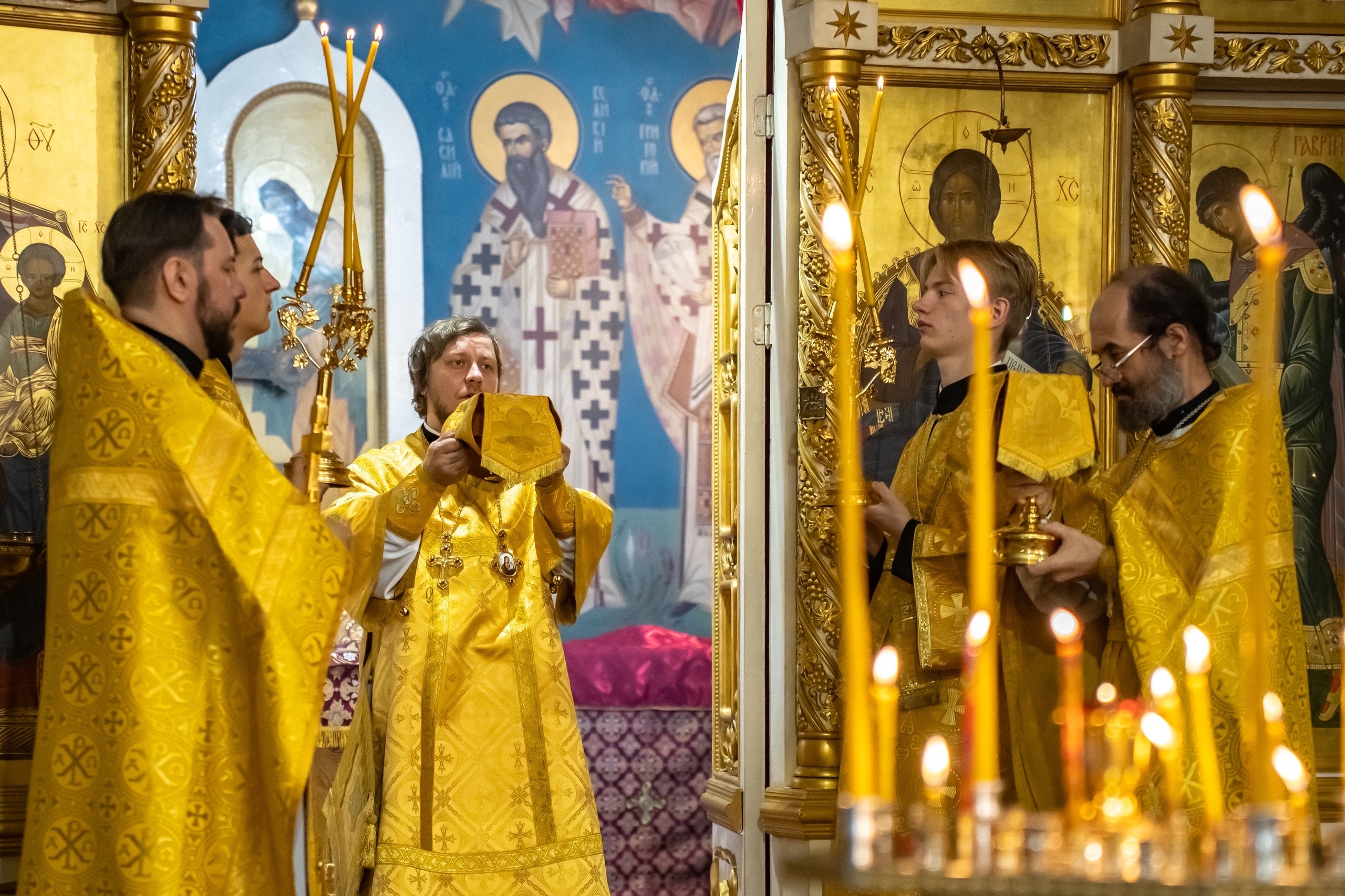 Литургия во вторник 9-ой Недели по Пятидесятнице, мироносицы равноап. Марии Магдалины
